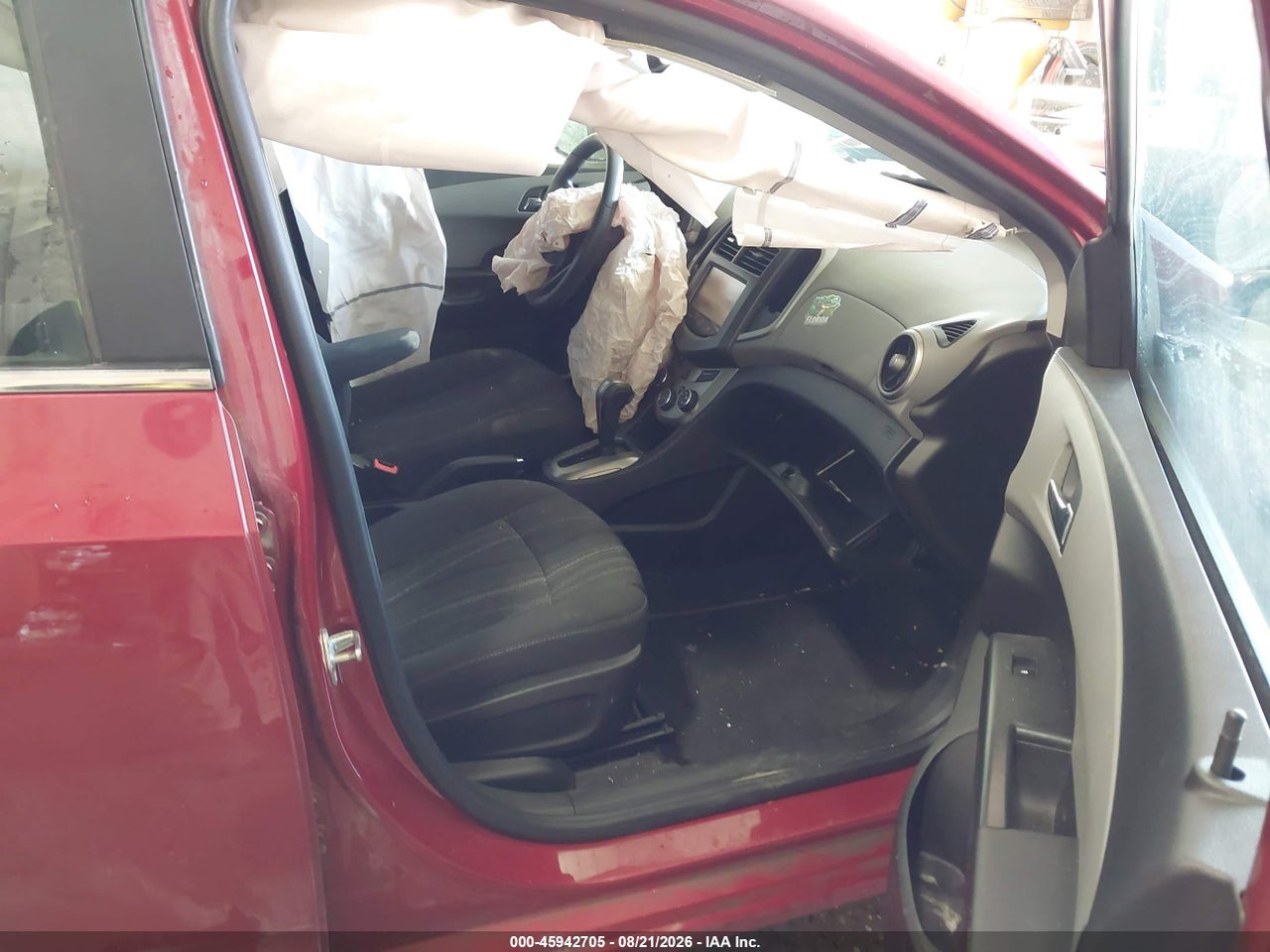 2016 CHEVROLET SONIC LT AUTO · 5/11