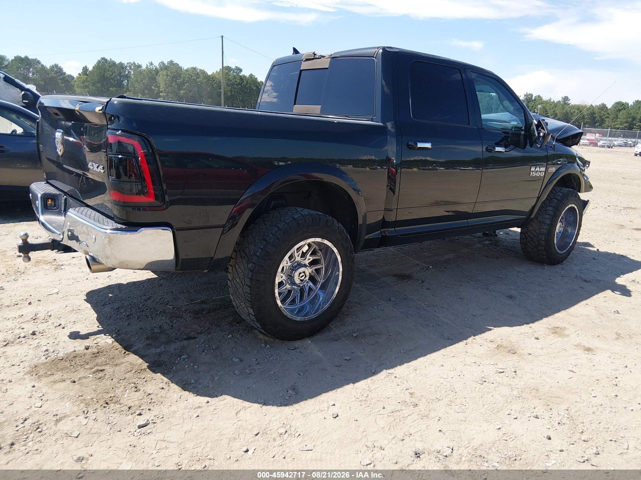 2017 RAM 1500 LARAMIE  4X4 5'7 BOX · 4/11