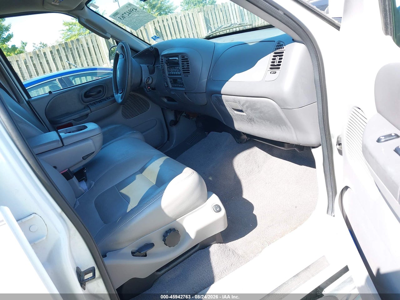 2003 FORD F-150 LARIAT/XLT · 5/11