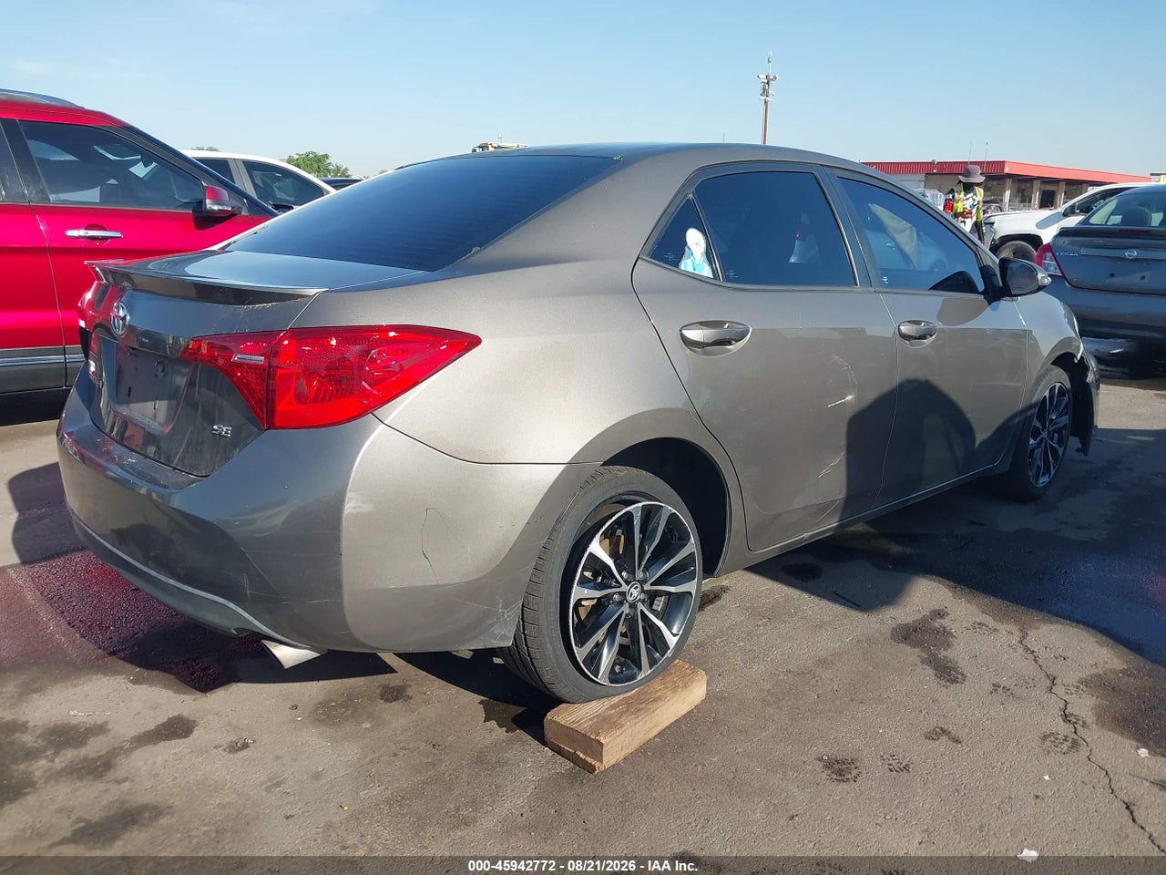 2017 TOYOTA COROLLA SE · 4/11