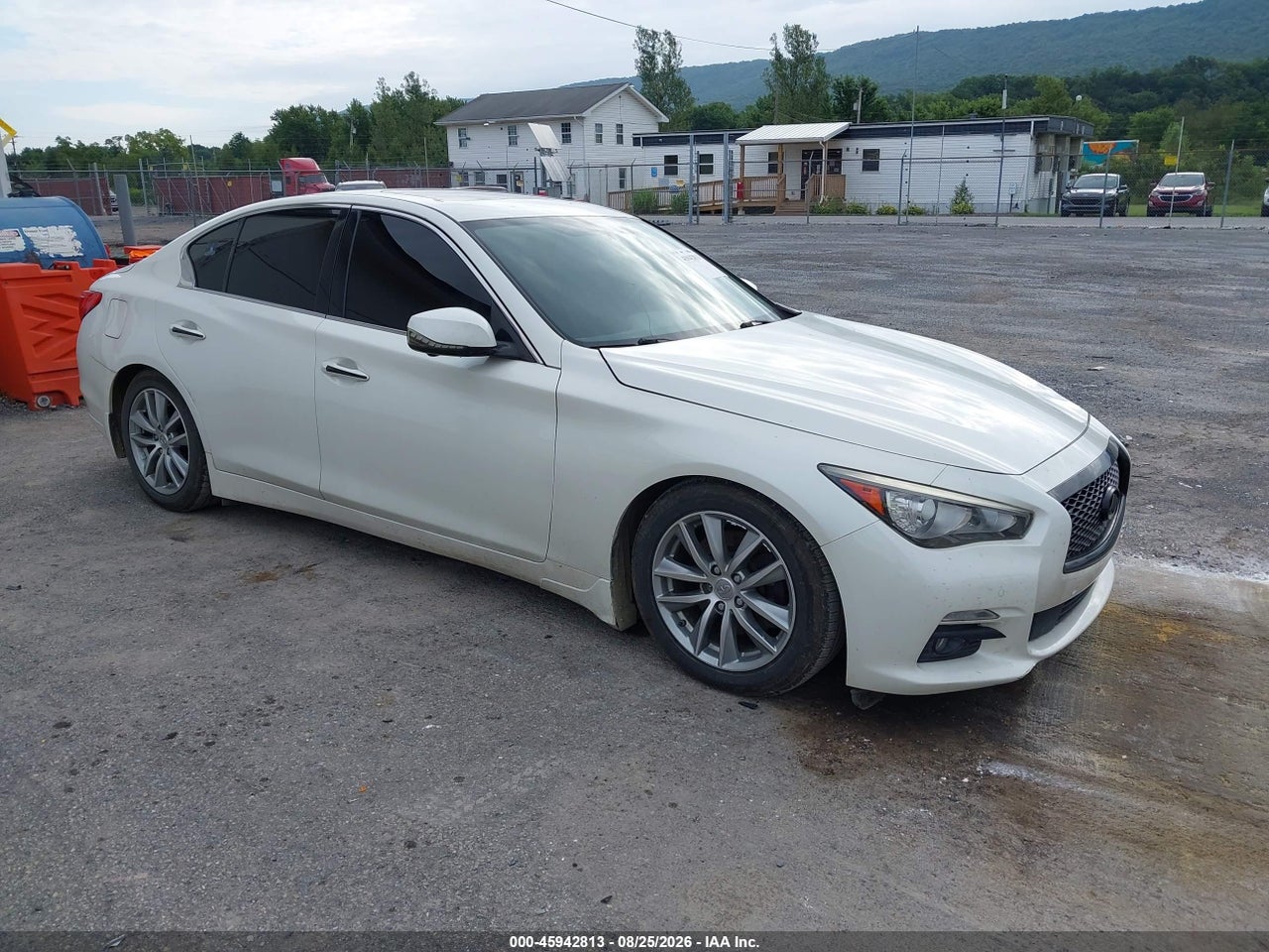 JN1EV7AR1GM****** · 2016 INFINITI Q50 3.0T PREMIUM