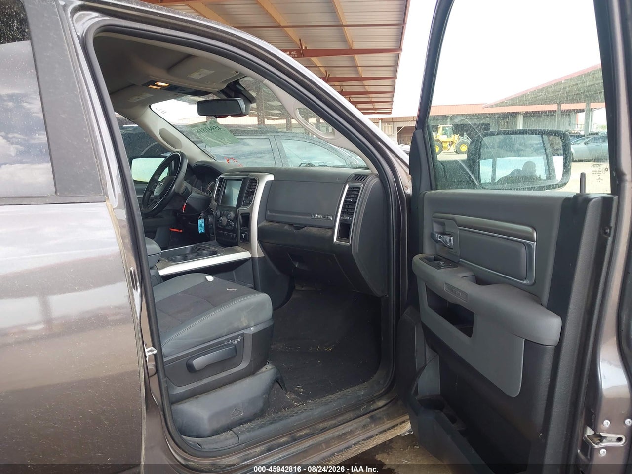 2017 RAM 1500 BIG HORN  4X2 6'4 BOX · 5/11
