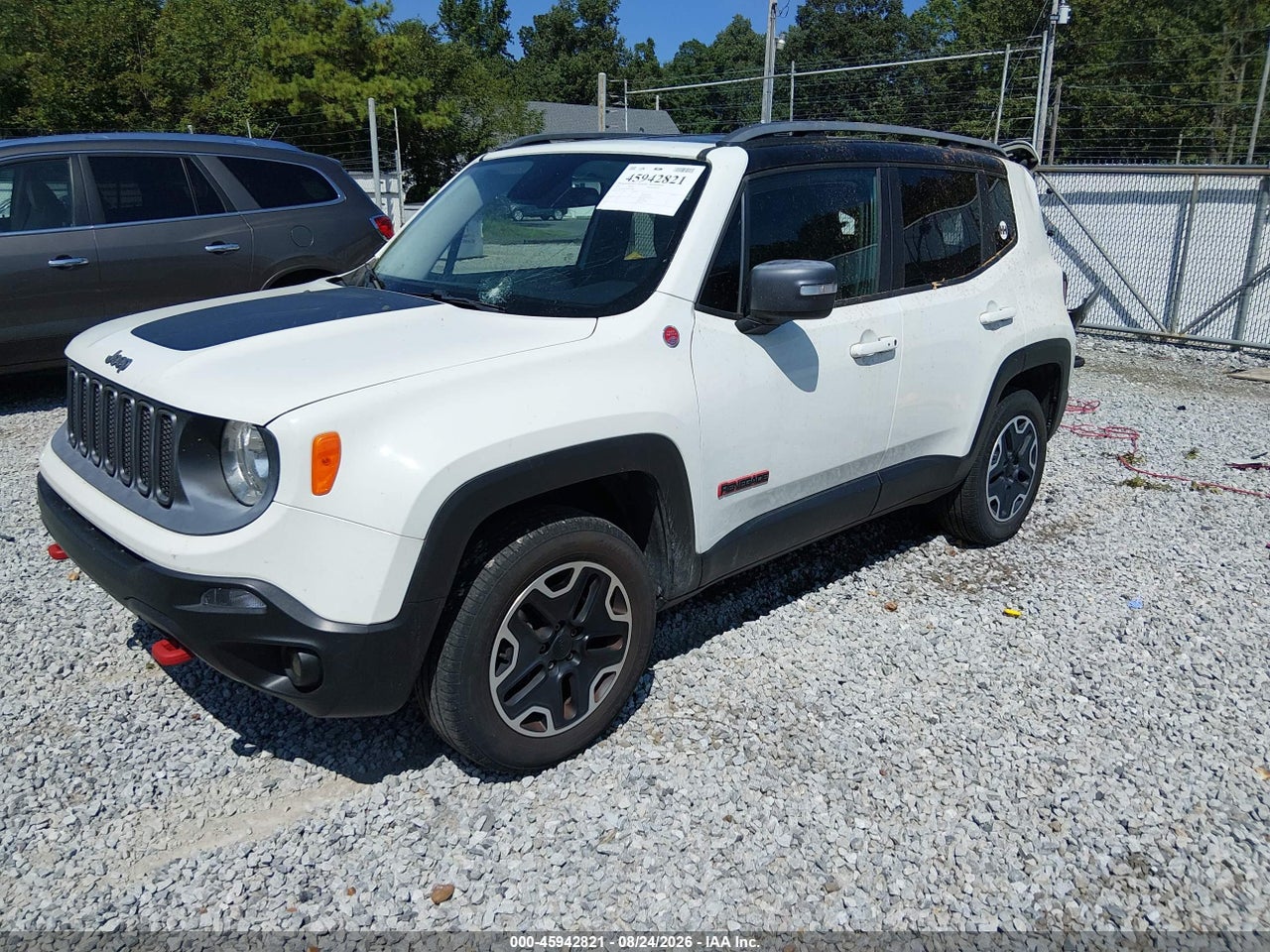 2015 JEEP RENEGADE TRAILHAWK · 2/11