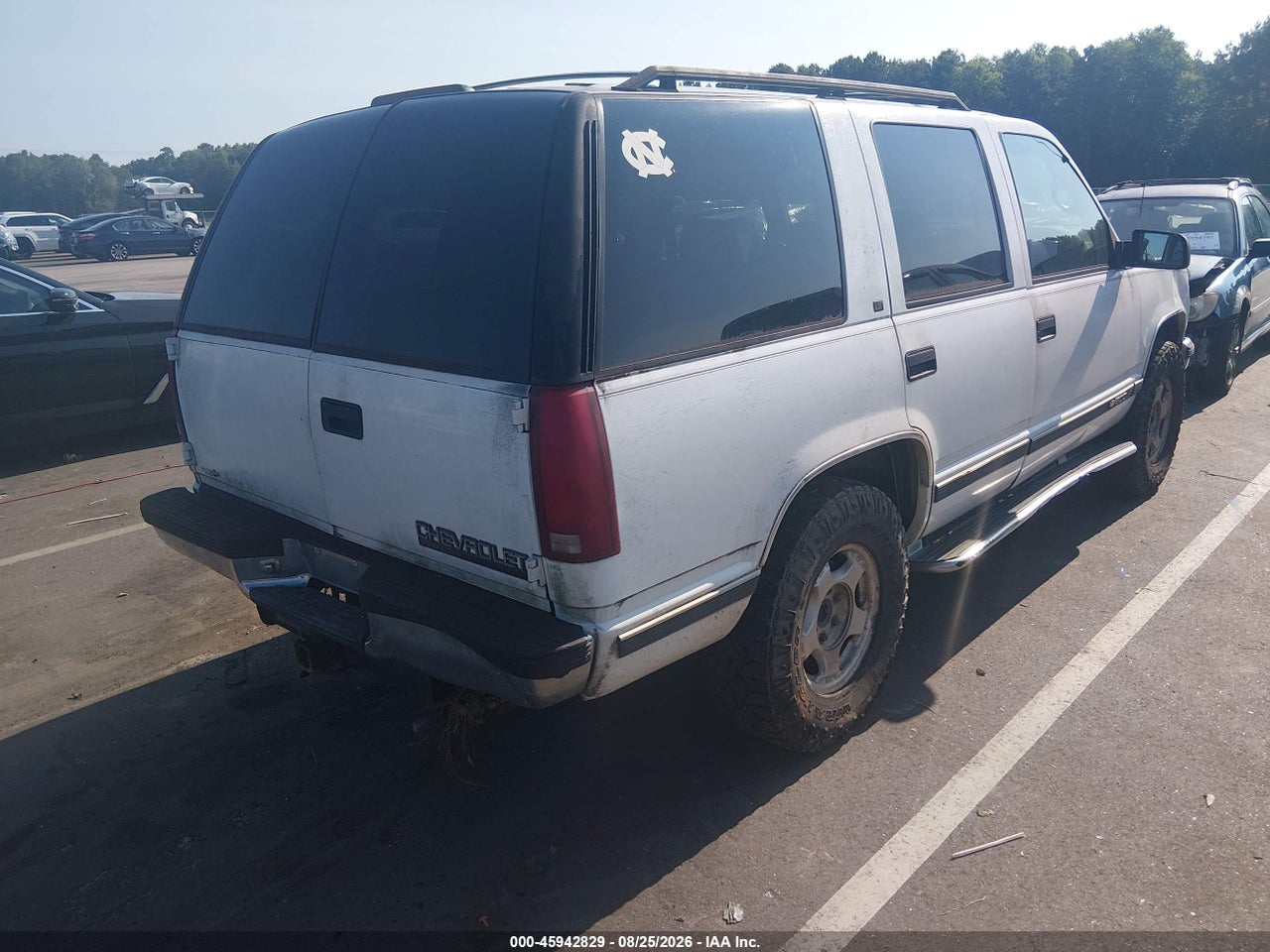 1997 CHEVROLET TAHOE LS · 4/11