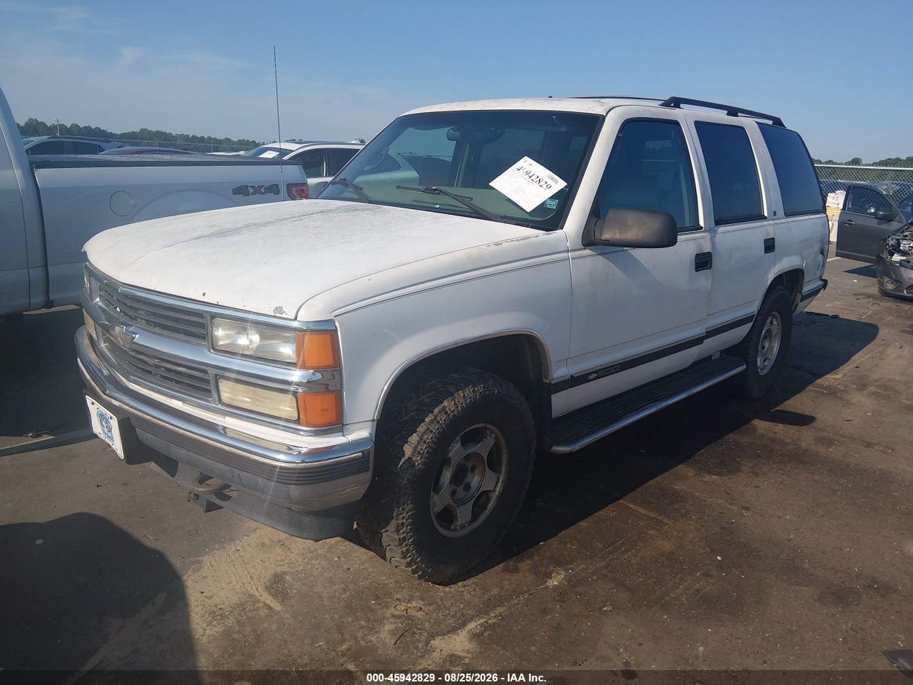 1997 CHEVROLET TAHOE LS · 2/11