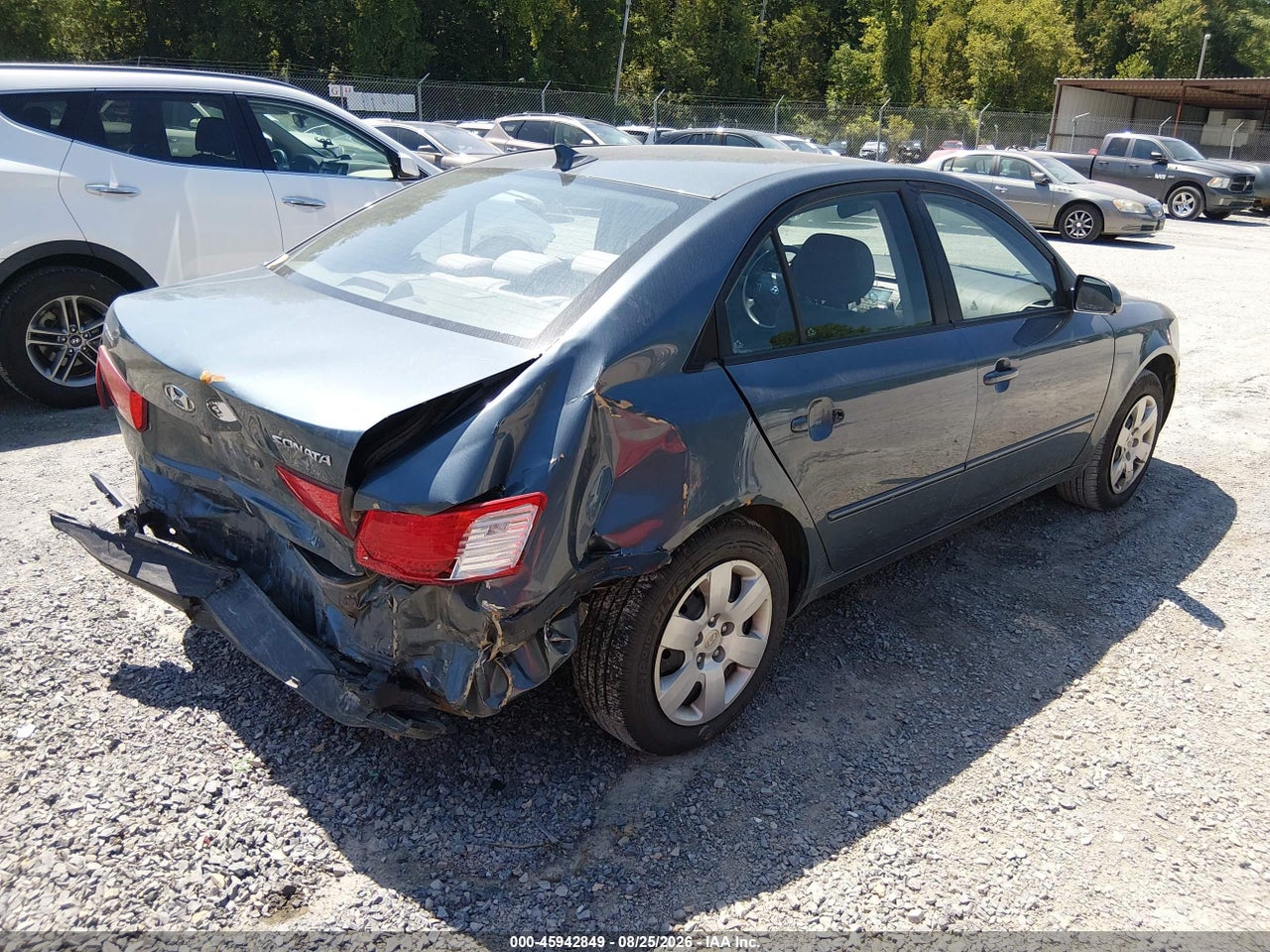 2010 HYUNDAI SONATA GLS · 4/11