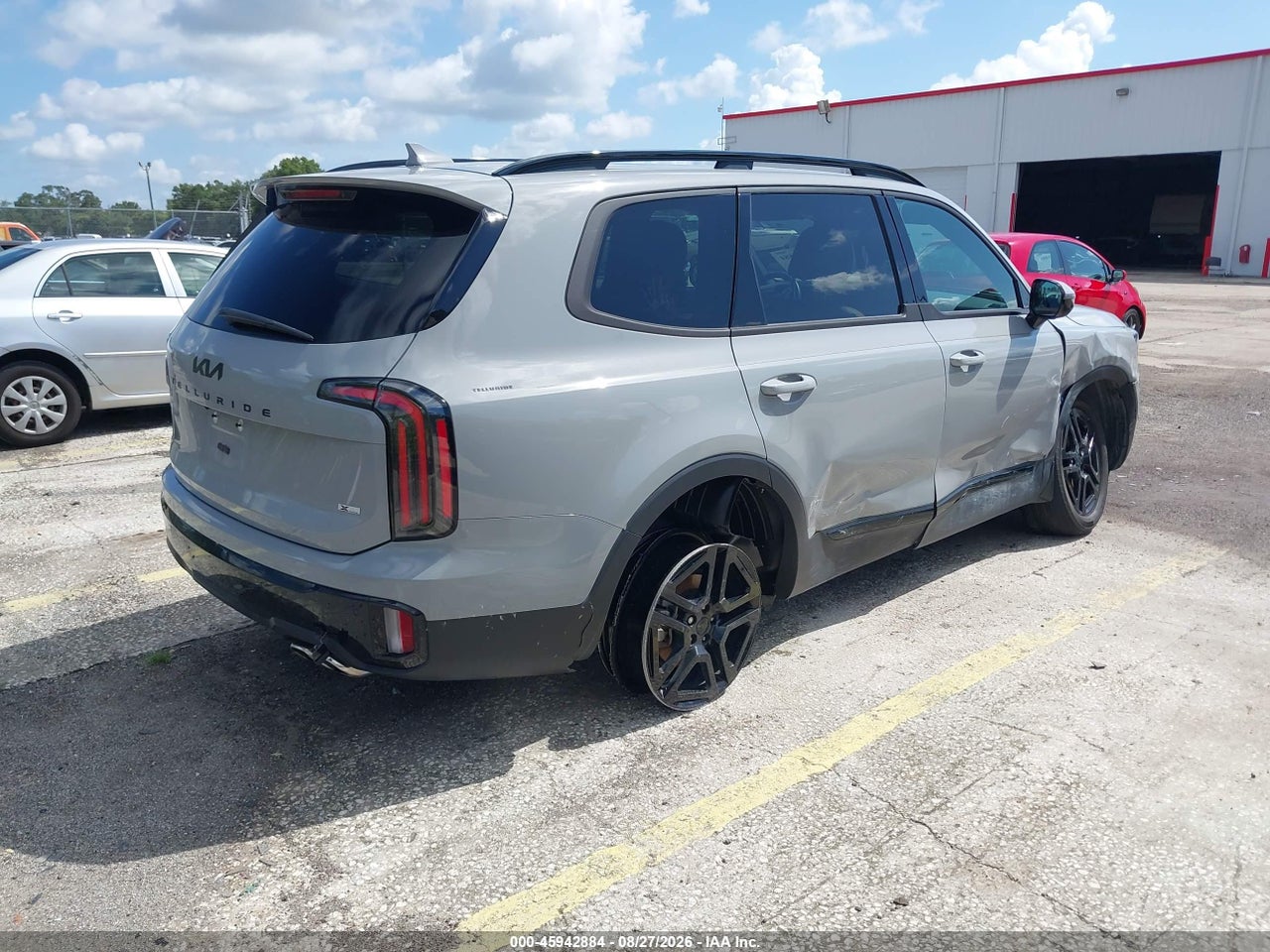 2025 KIA TELLURIDE SX PRESTIGE X-LINE · 4/11