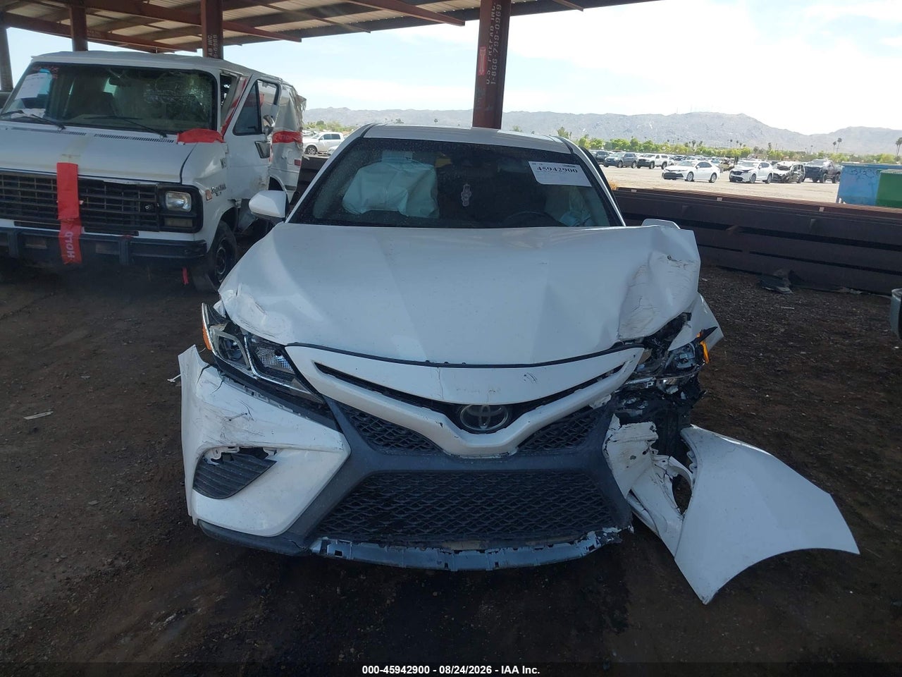 2020 TOYOTA CAMRY SE · 6/11