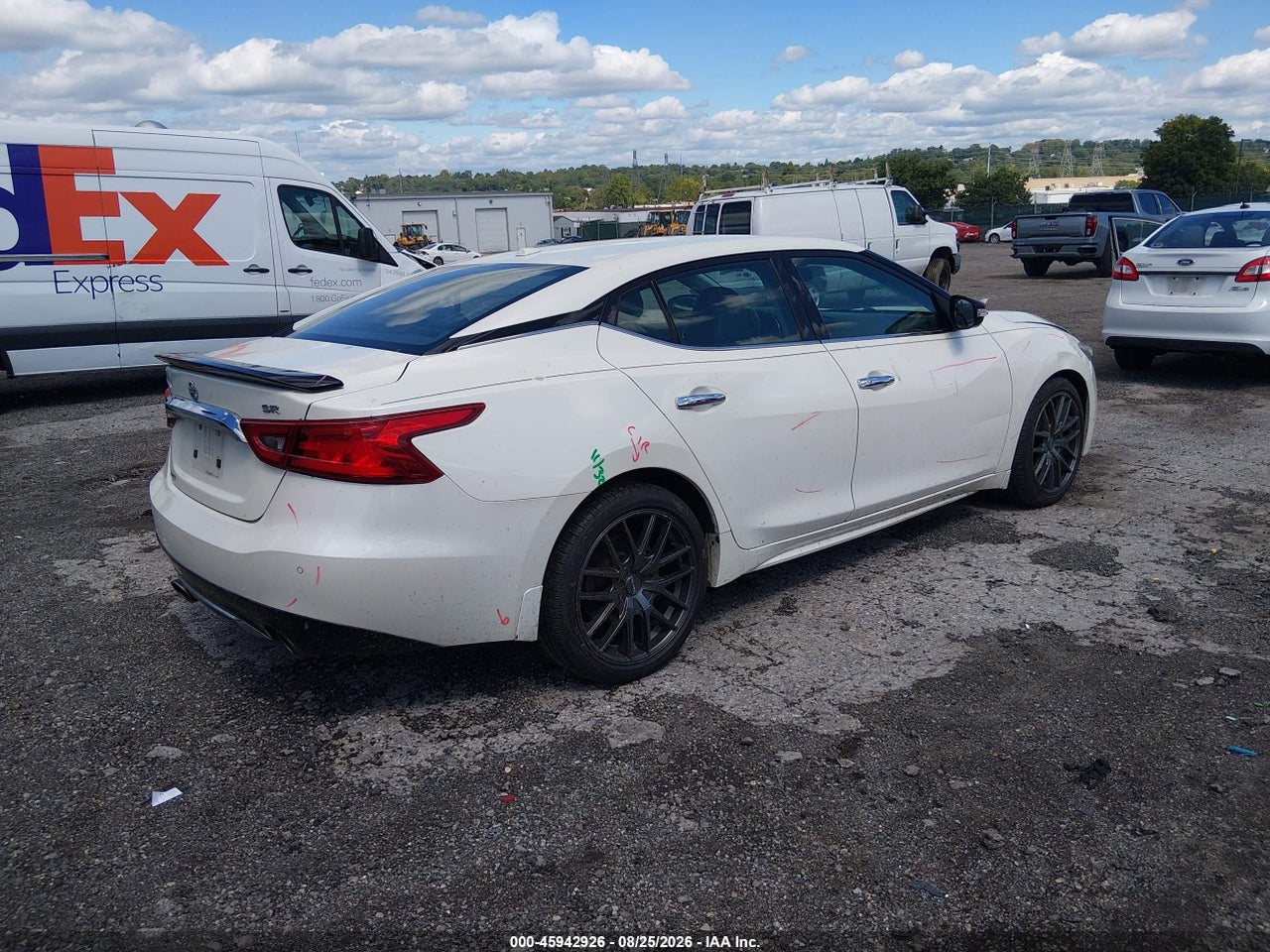 2017 NISSAN MAXIMA 3.5 SR · 4/11