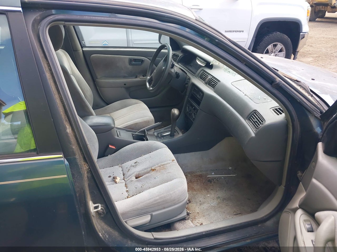 1997 TOYOTA CAMRY LE · 5/11