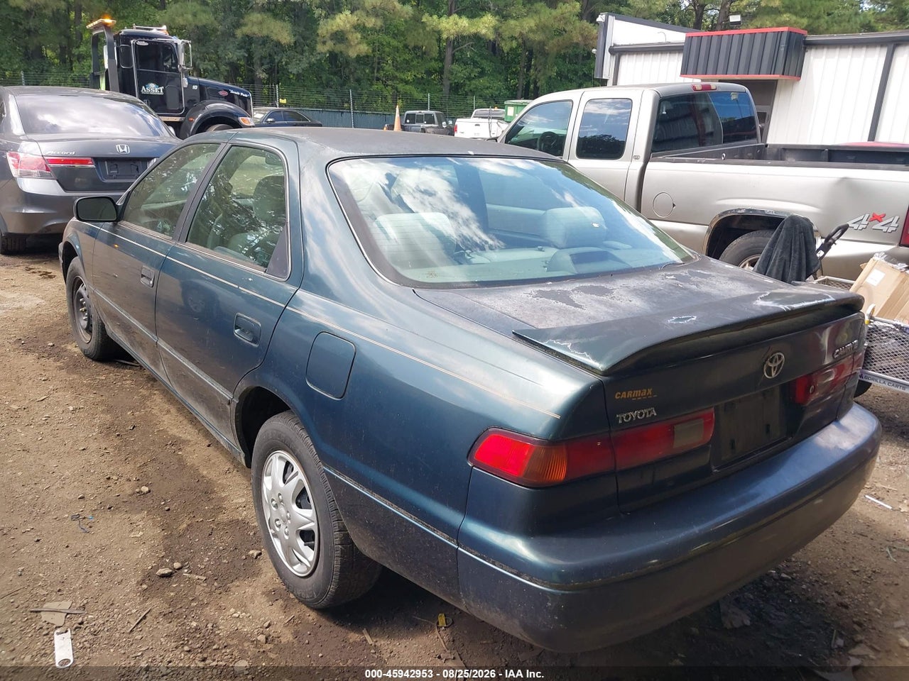 1997 TOYOTA CAMRY LE · 3/11
