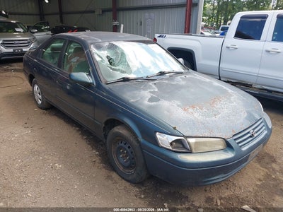 1997 TOYOTA CAMRY LE