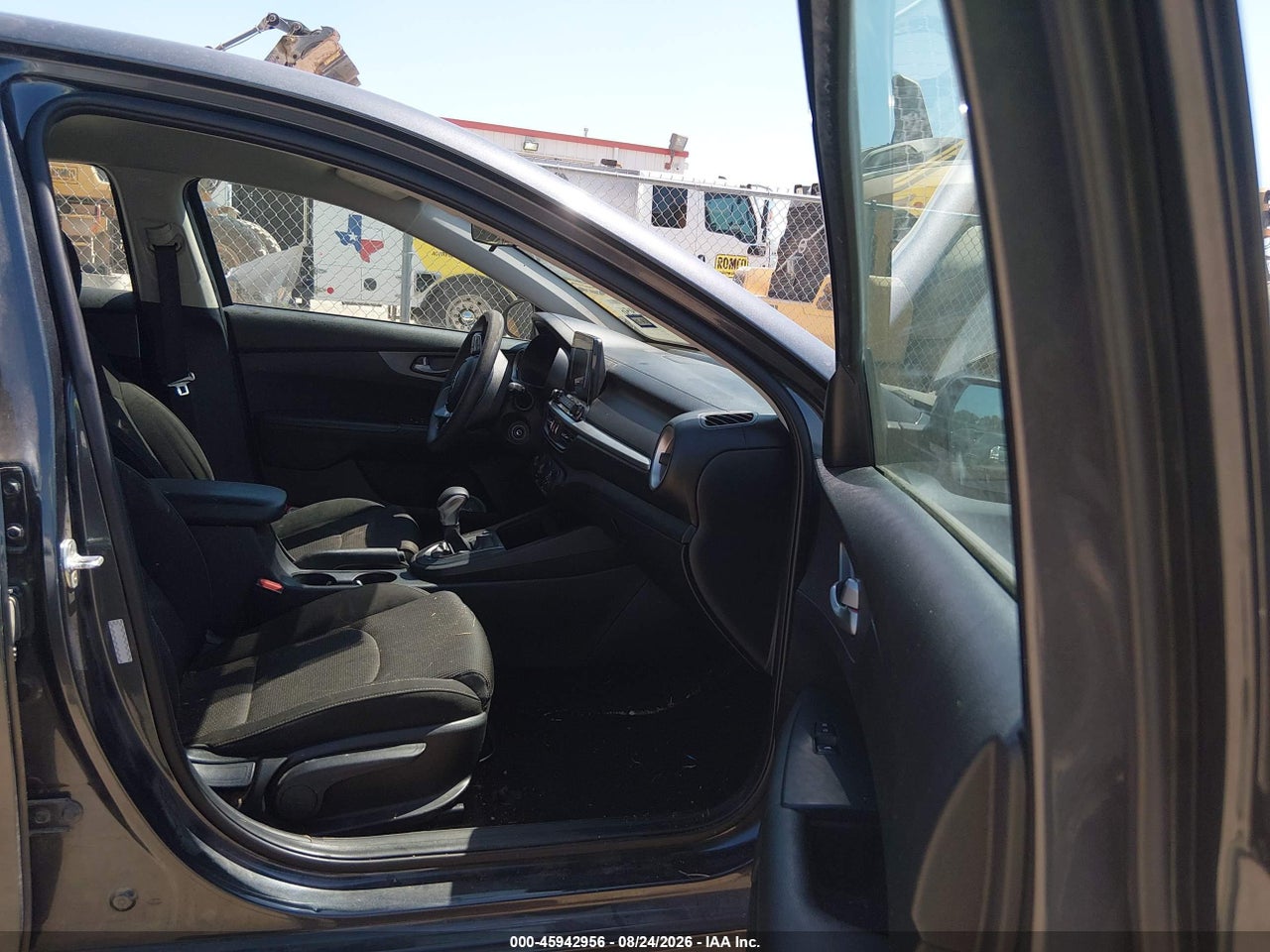 2021 KIA FORTE LXS · 5/10