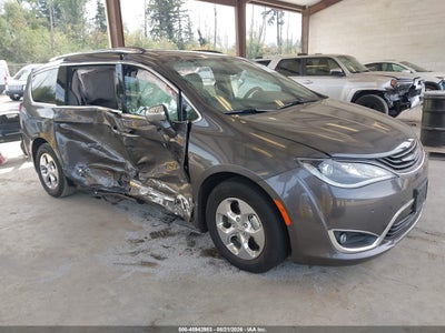 2C4RC1N78JR****** · 2018 CHRYSLER PACIFICA HYBRID LIMITED
