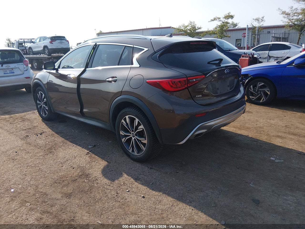 2018 INFINITI QX30 LUXURY · 3/11