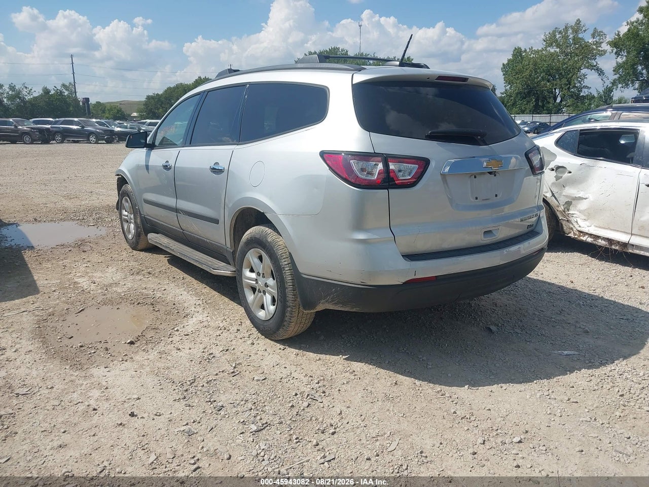 2016 CHEVROLET TRAVERSE LS · 3/11