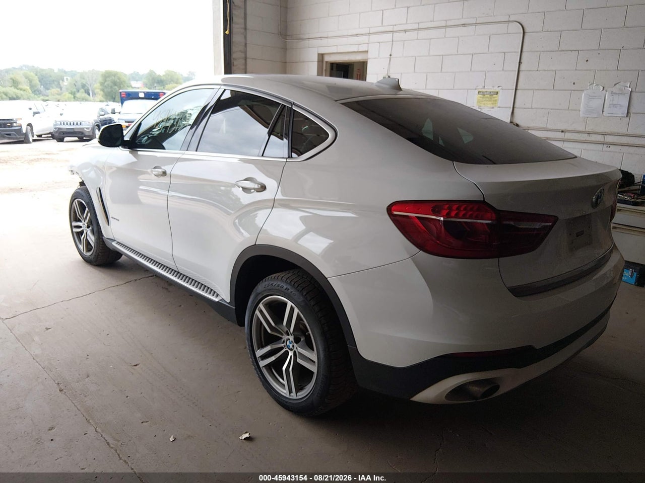 2016 BMW X6 XDRIVE35I · 3/11