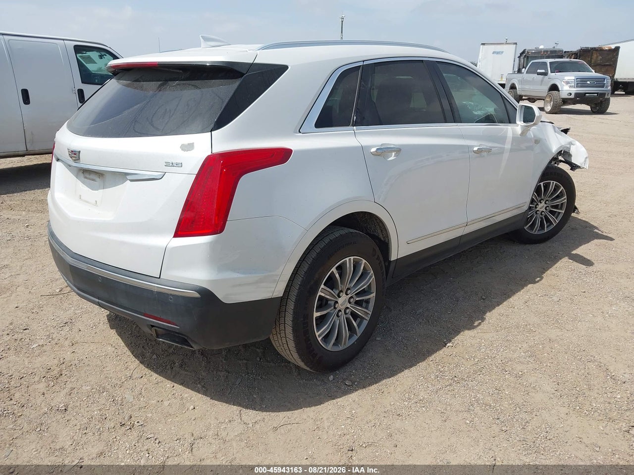 2017 CADILLAC XT5 LUXURY · 4/11
