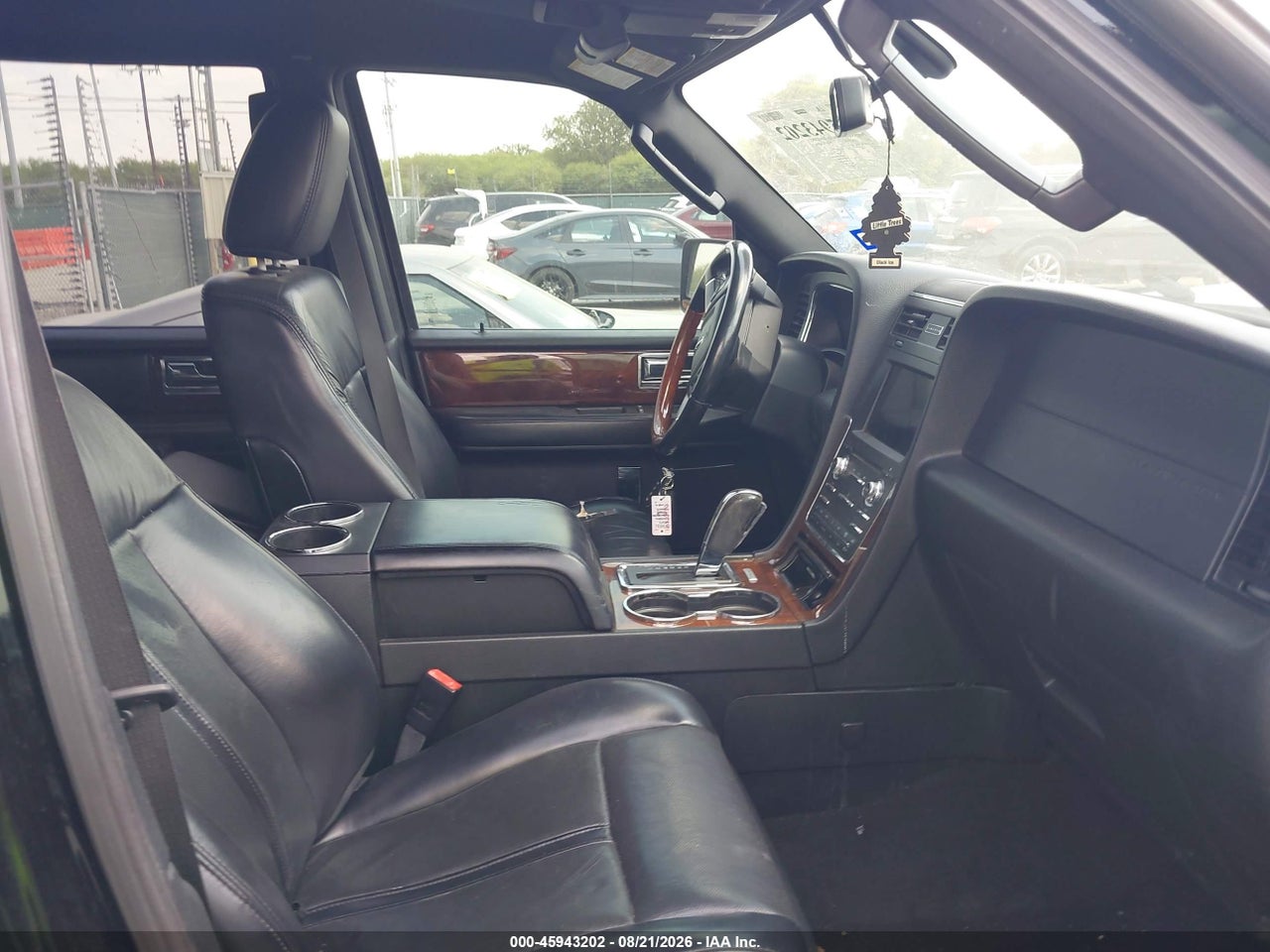 2017 LINCOLN NAVIGATOR SELECT · 5/11