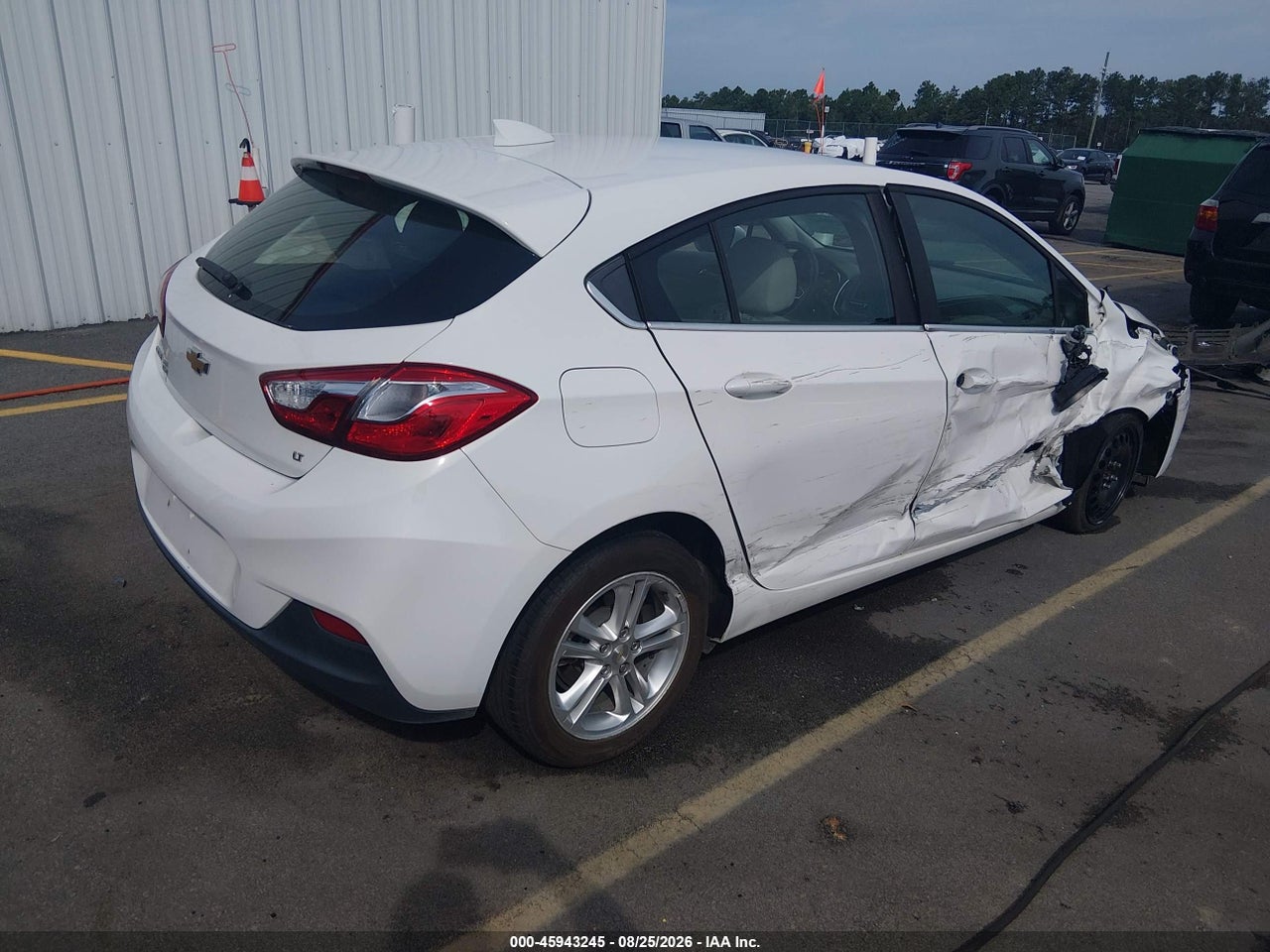 2018 CHEVROLET CRUZE LT AUTO · 4/11