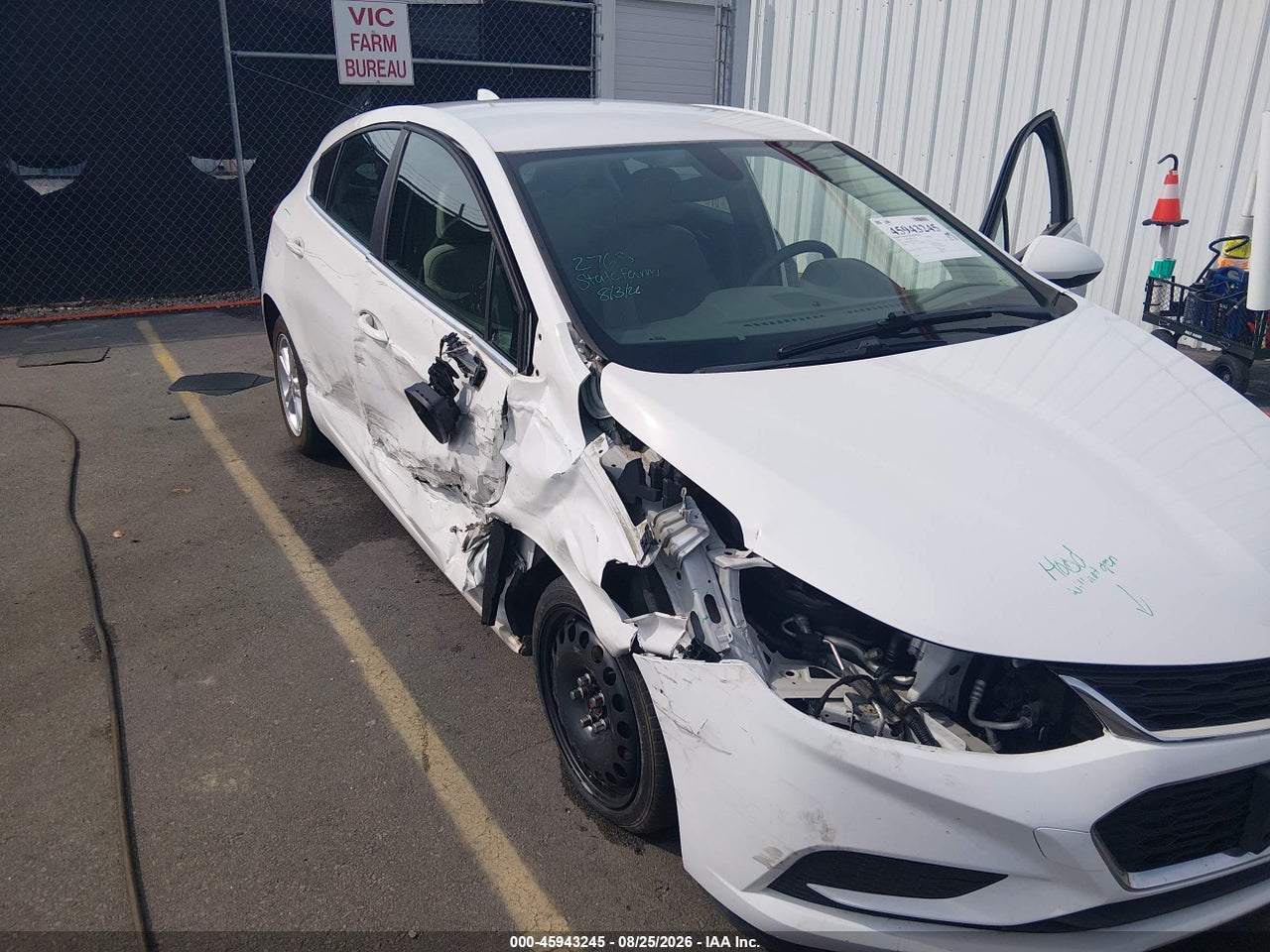 2018 CHEVROLET CRUZE LT AUTO · 6/11