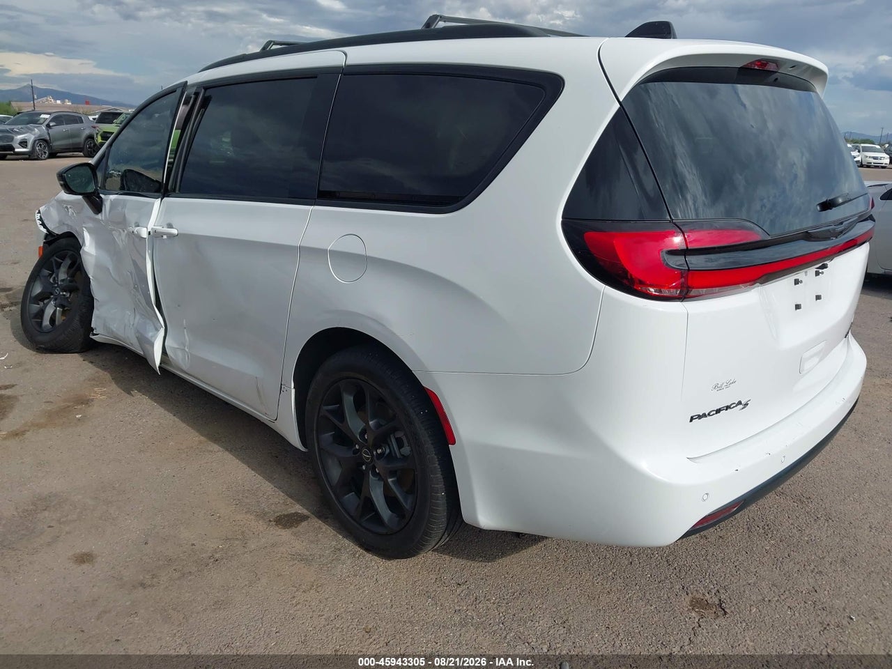 2026 CHRYSLER PACIFICA LIMITED AWD · 3/10