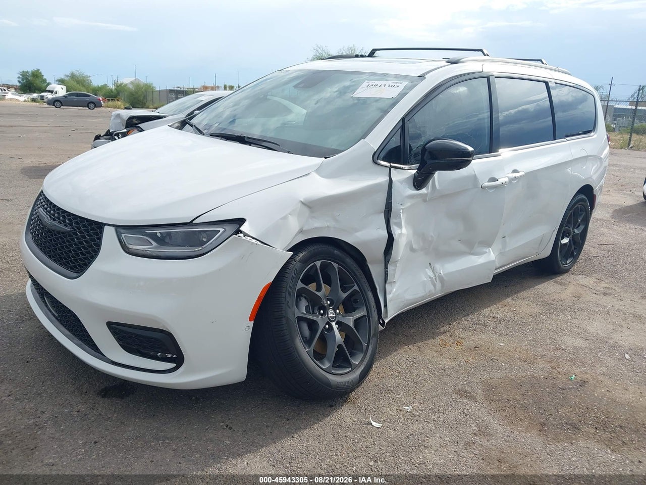 2026 CHRYSLER PACIFICA LIMITED AWD · 2/10