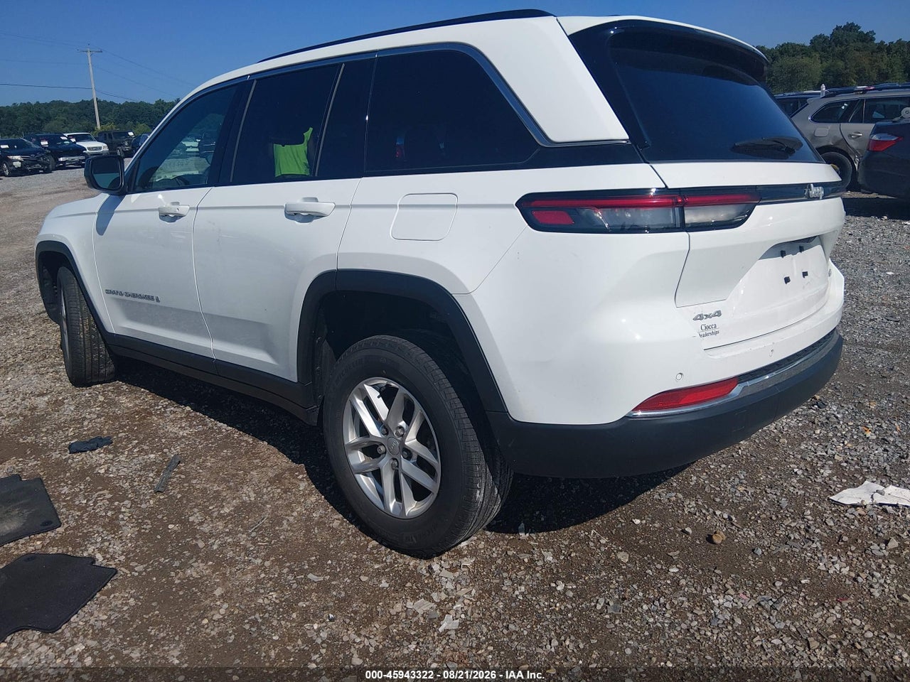 2024 JEEP GRAND CHEROKEE LAREDO X 4X4 · 3/11