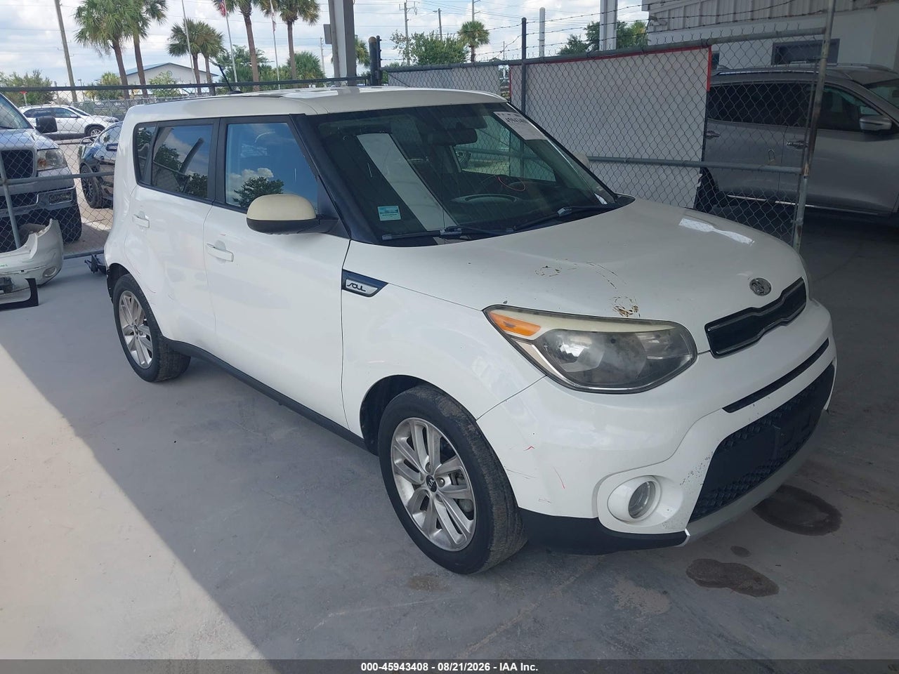 KNDJP3A58H7****** · 2017 KIA SOUL +
