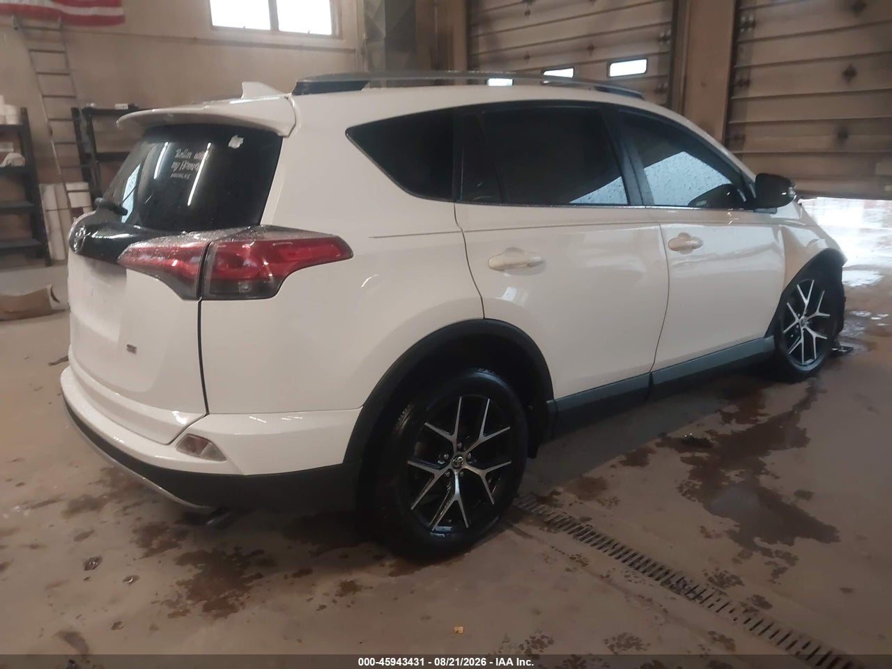2016 TOYOTA RAV4 SE · 4/10