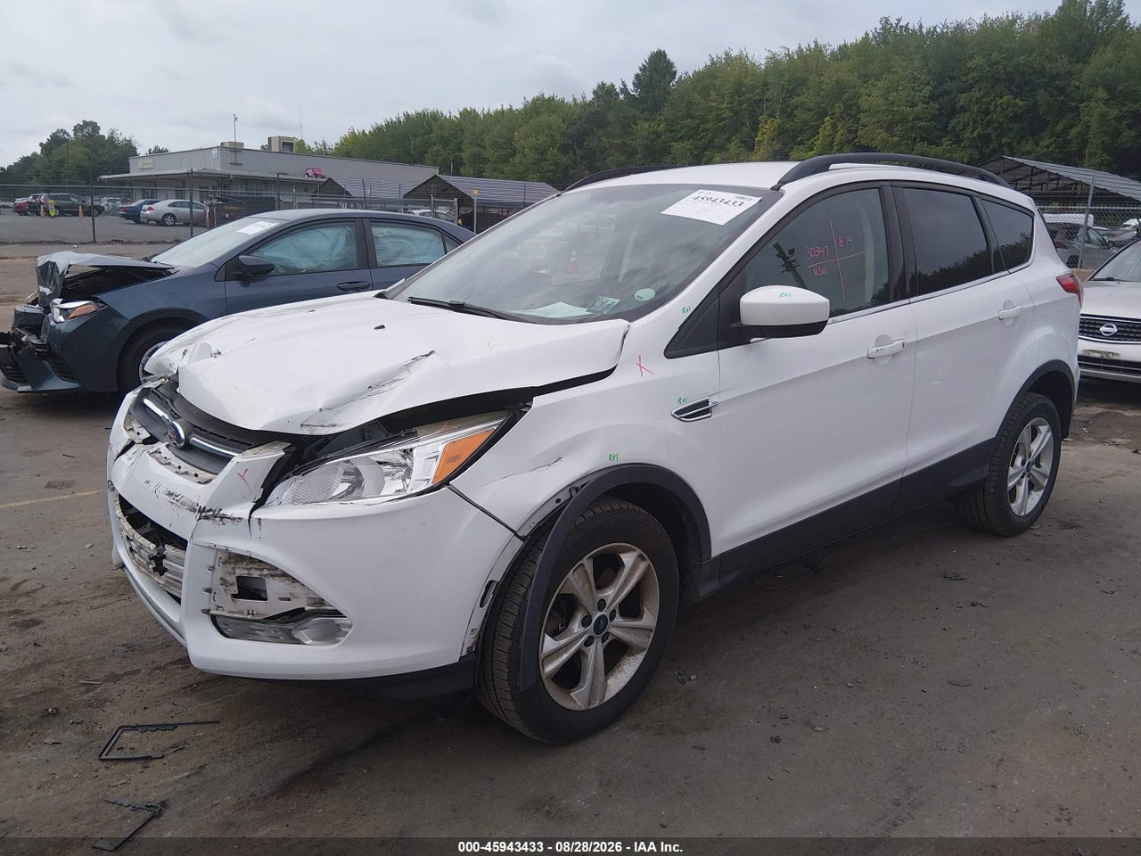 2015 FORD ESCAPE SE · 2/11
