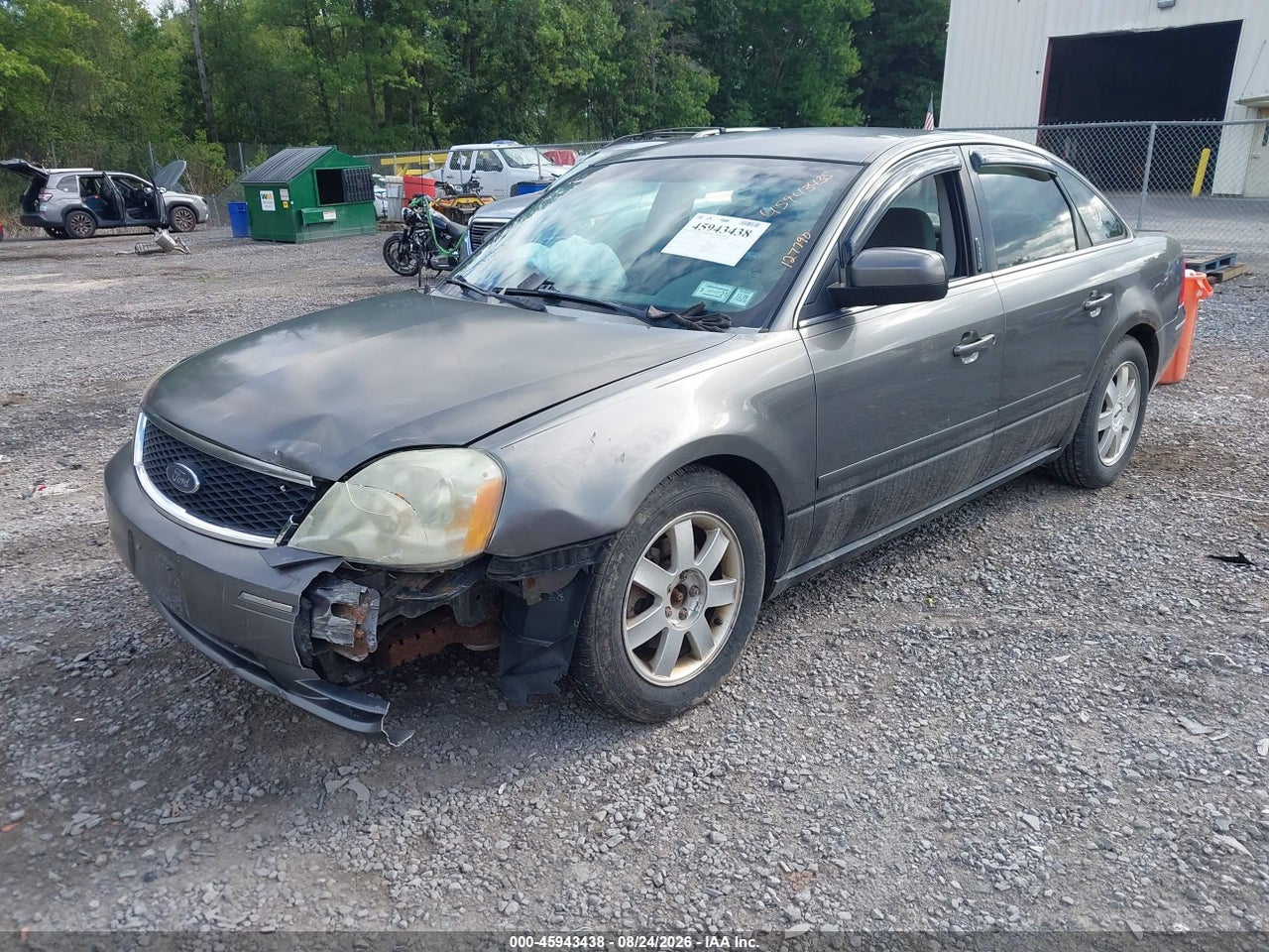 2005 FORD FIVE HUNDRED SE · 2/11