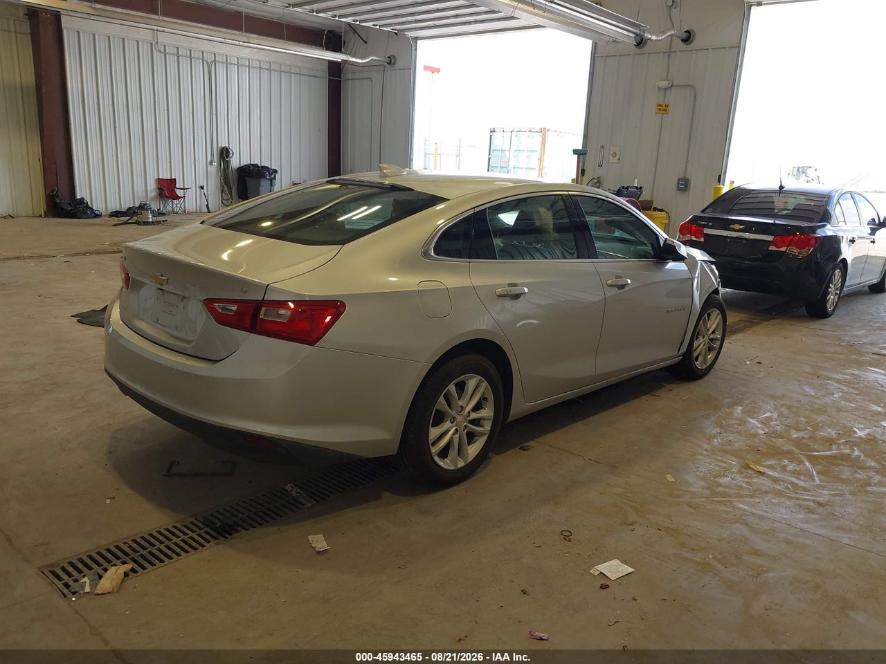 2017 CHEVROLET MALIBU 1LT · 4/10