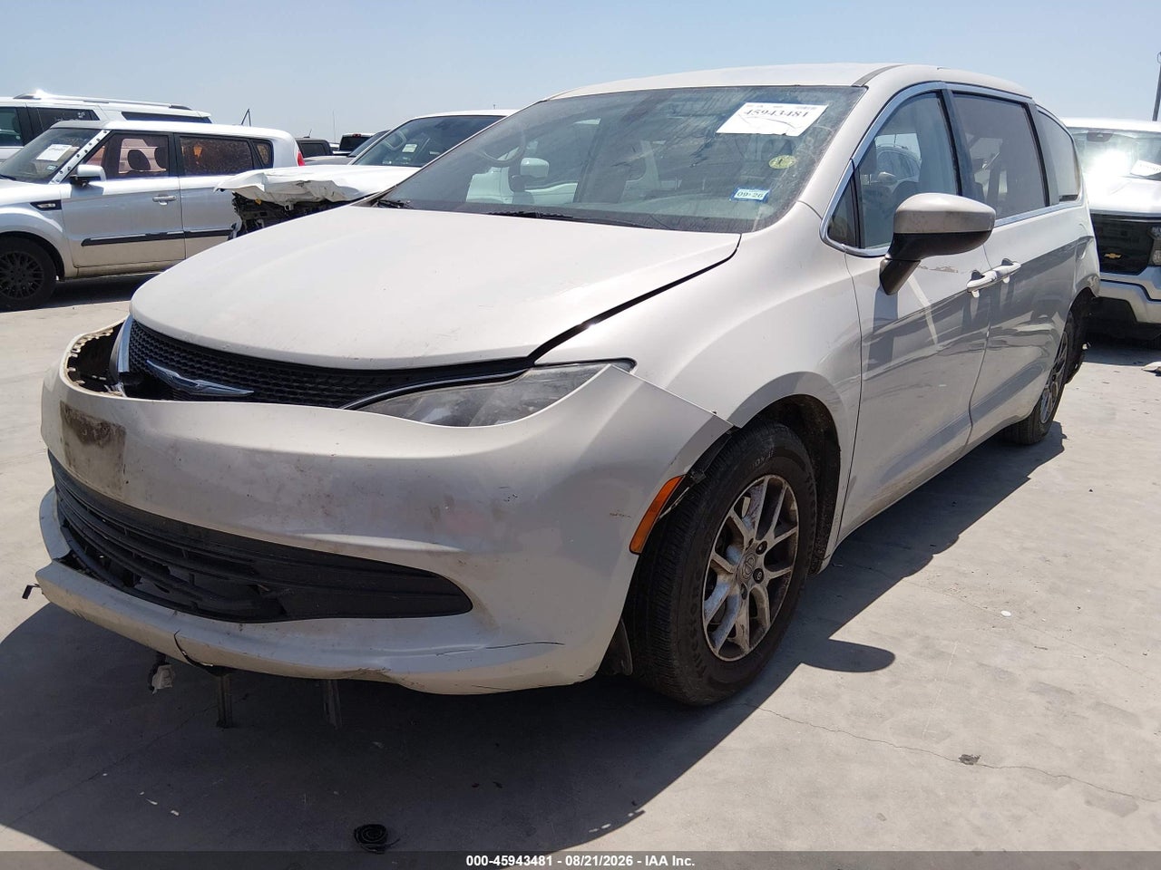2017 CHRYSLER PACIFICA LX · 2/11