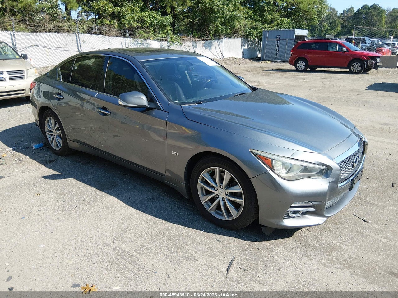 JN1EV7AR8GM****** · 2016 INFINITI Q50 3.0T PREMIUM