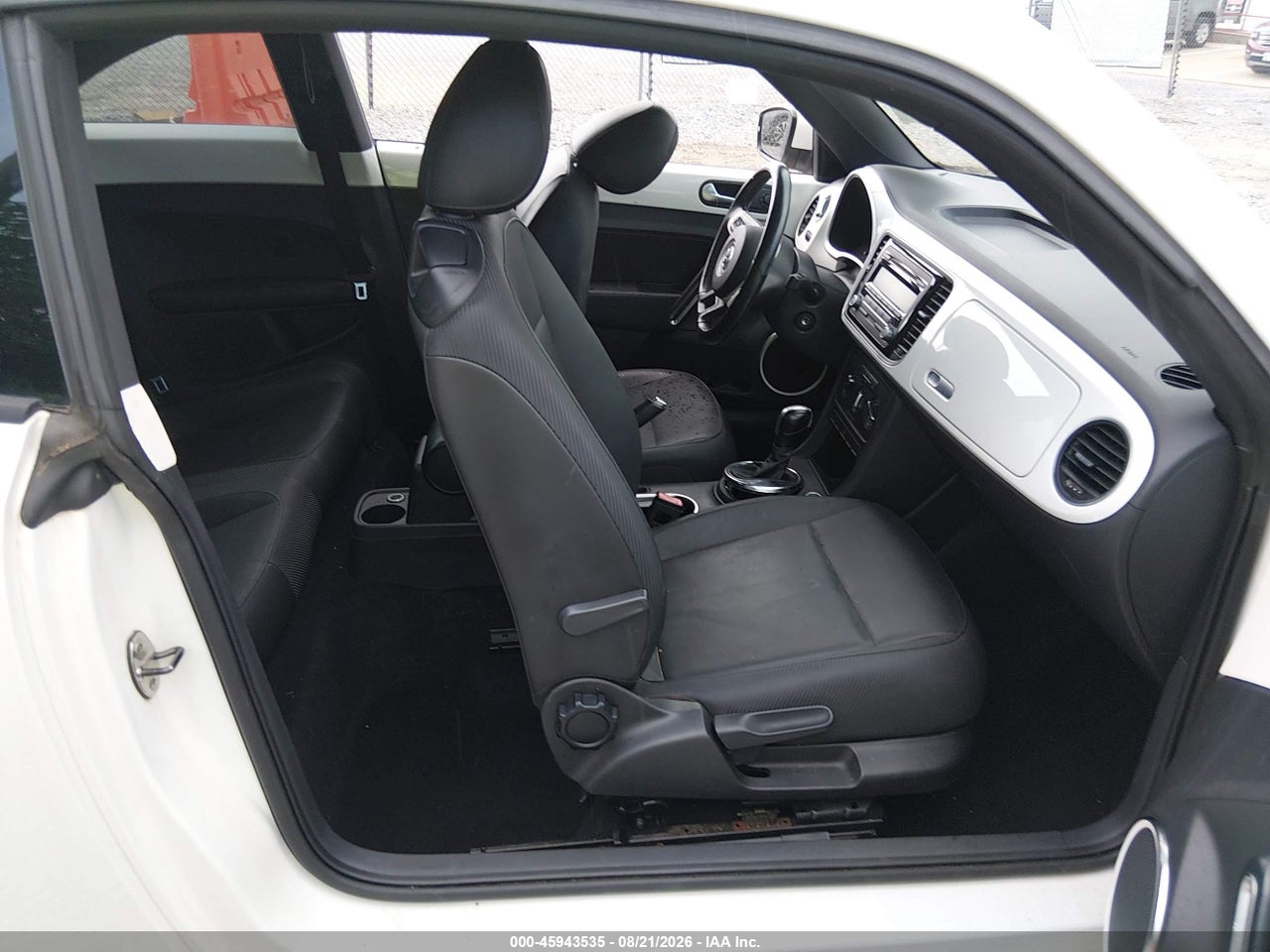 2014 VOLKSWAGEN BEETLE 2.5L · 5/11