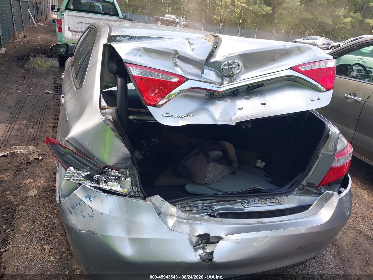 2017 TOYOTA CAMRY LE · 6/11