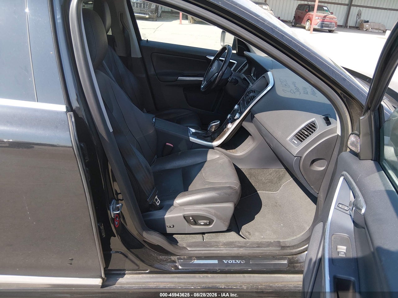 2016 VOLVO XC60 T5 DRIVE-E PREMIER · 5/11