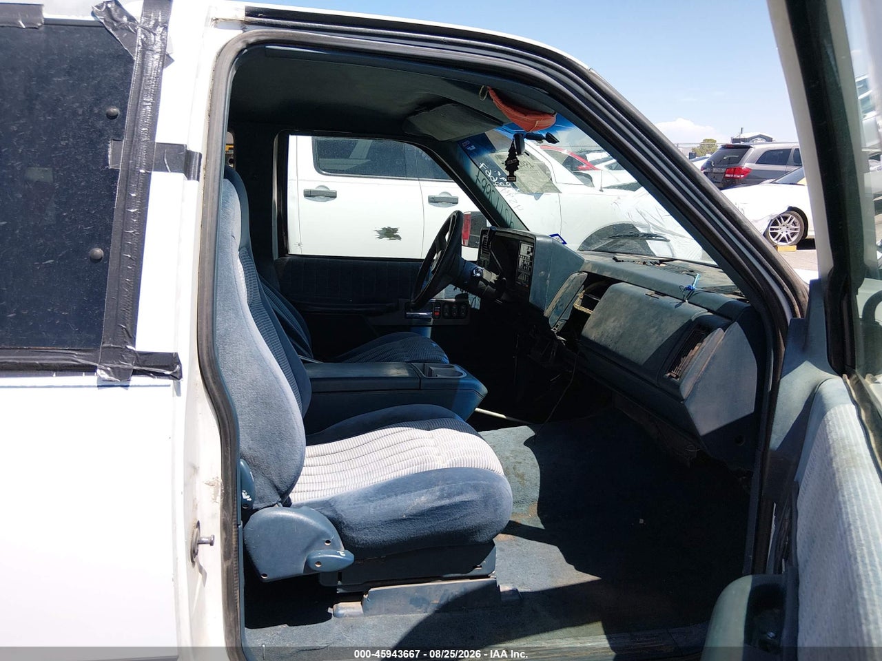 1994 CHEVROLET GMT-400 C1500 · 5/10