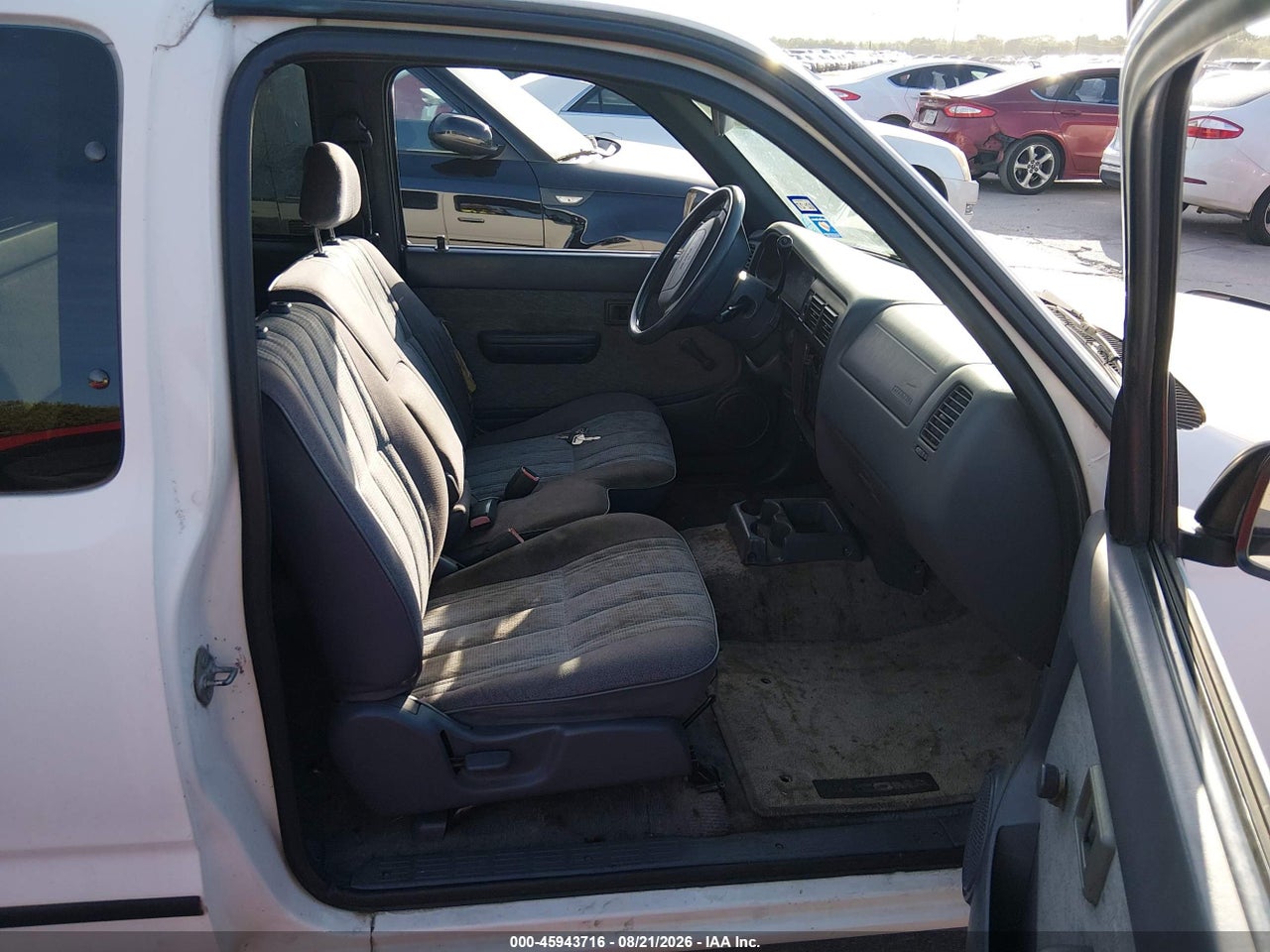 1999 TOYOTA TACOMA   · 5/11