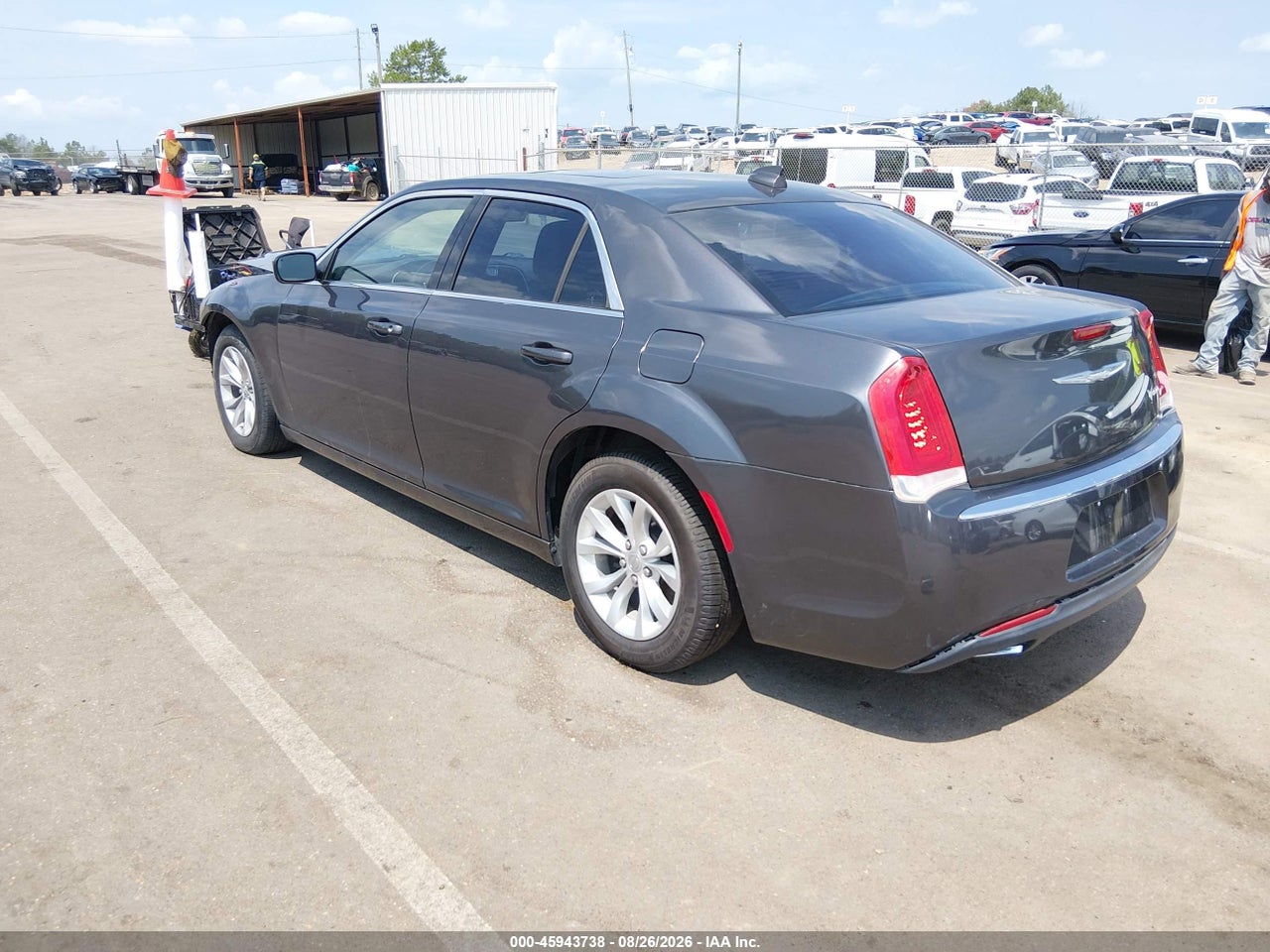 2015 CHRYSLER 300 LIMITED · 3/11