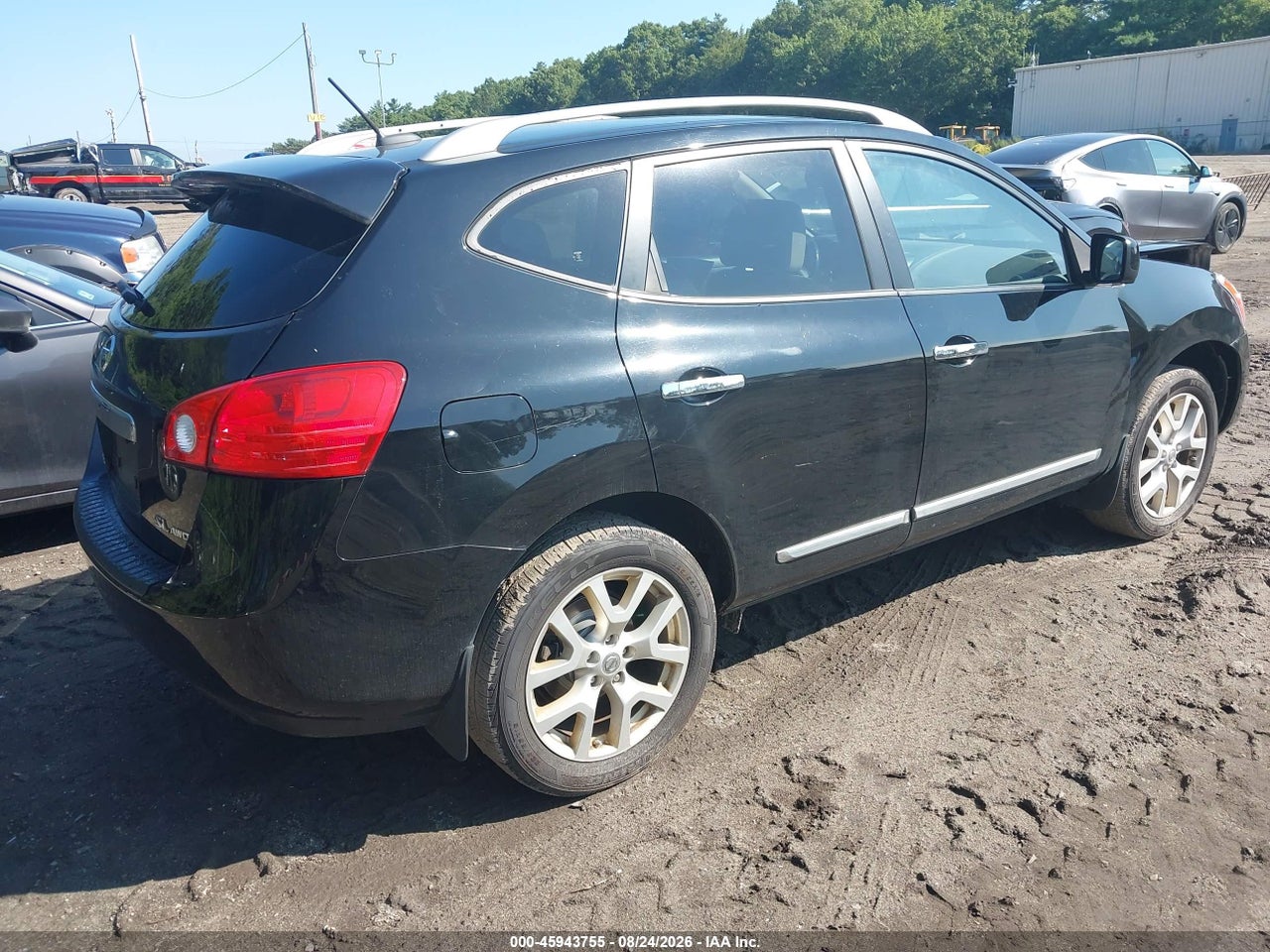 2012 NISSAN ROGUE SV W/SL PKG · 4/11