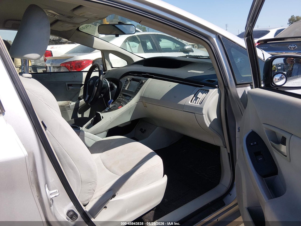 2012 TOYOTA PRIUS TWO · 5/10