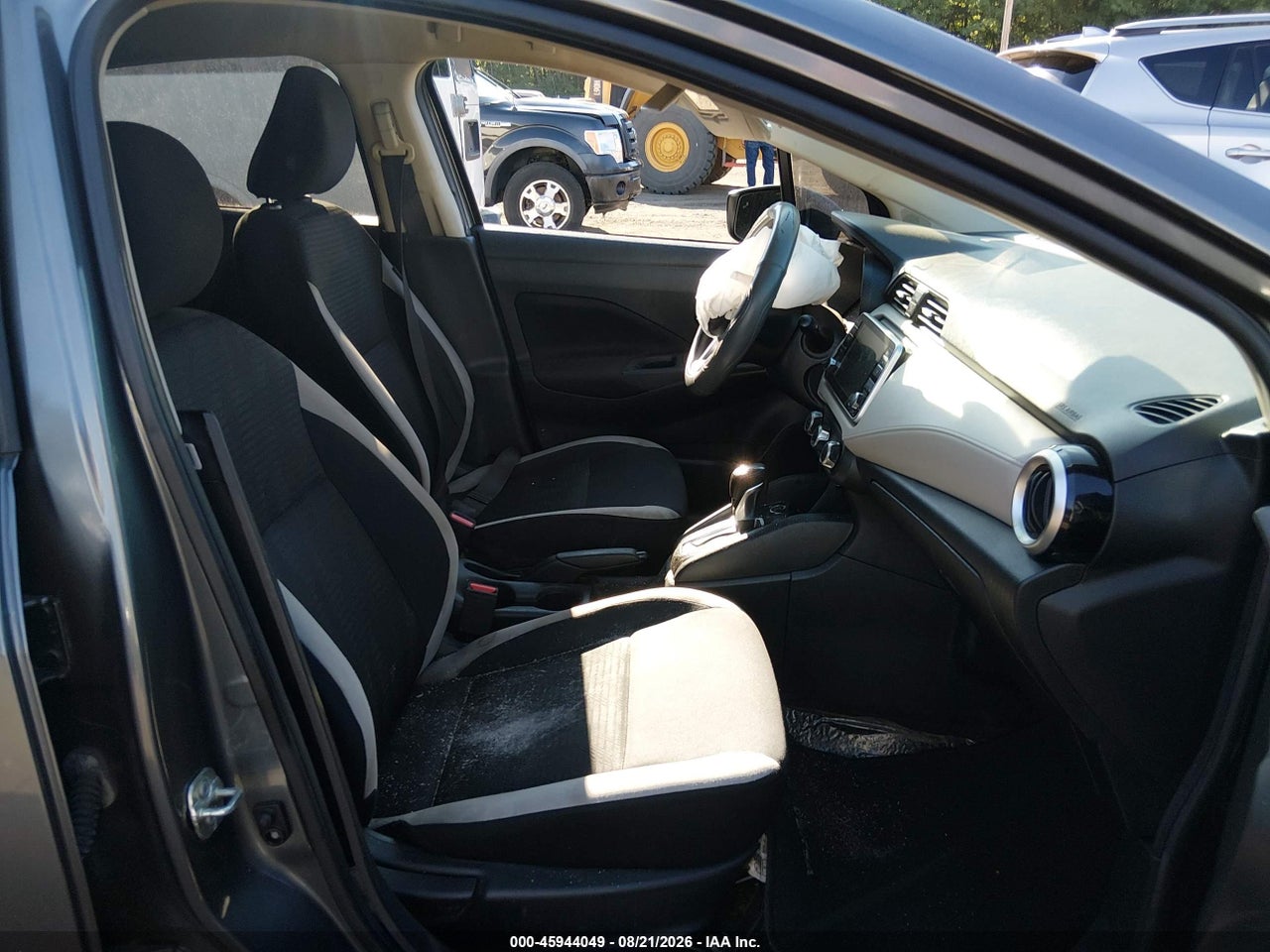 2021 NISSAN VERSA SV XTRONIC CVT · 5/11
