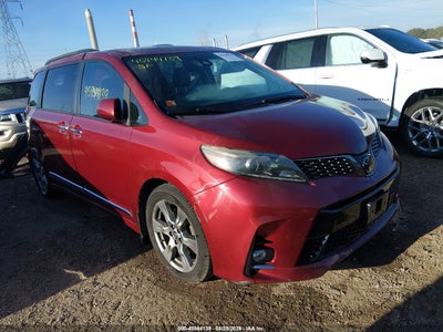 2018 TOYOTA SIENNA SE 8 PASSENGER