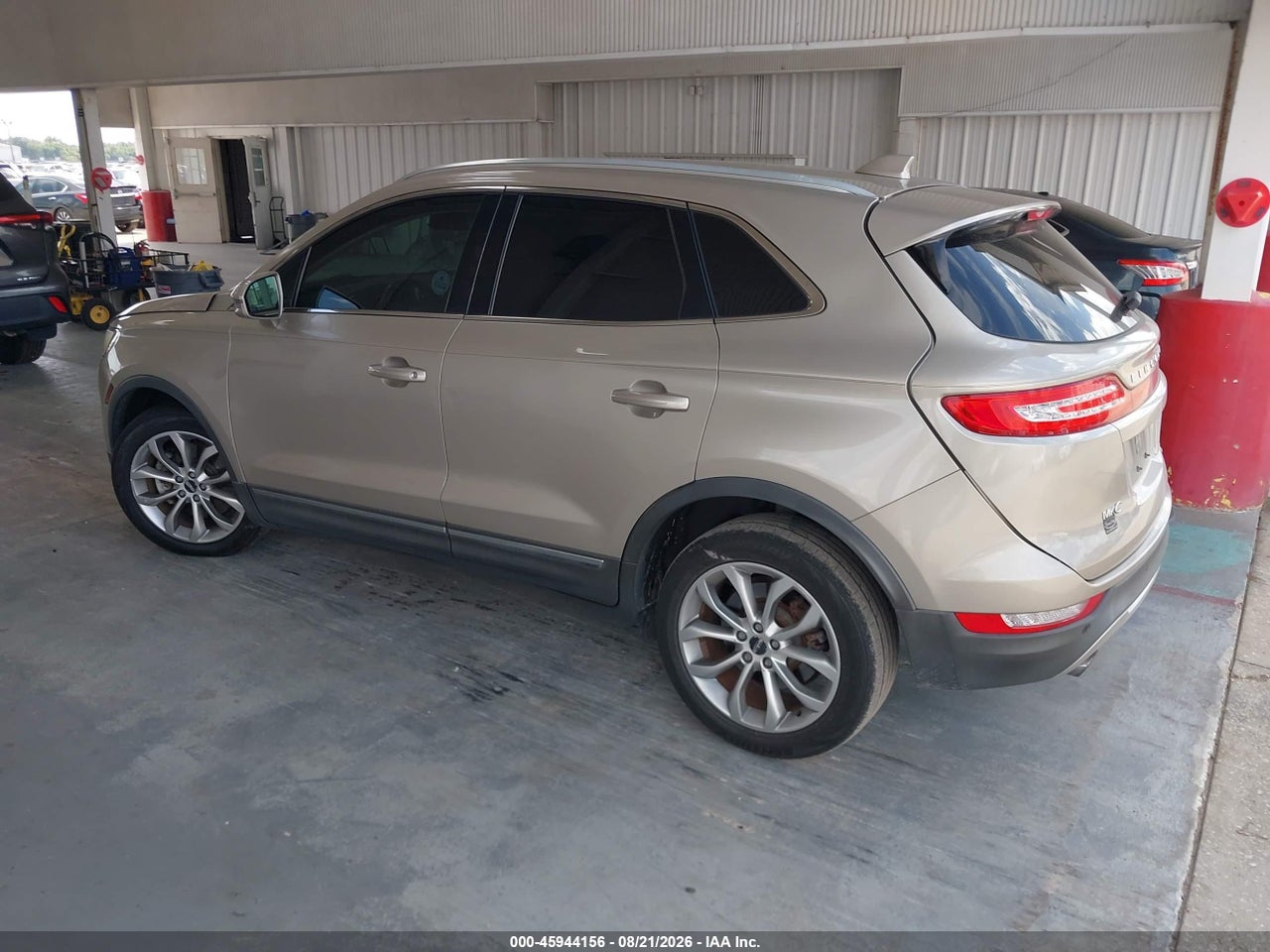 2015 LINCOLN MKC · 3/11