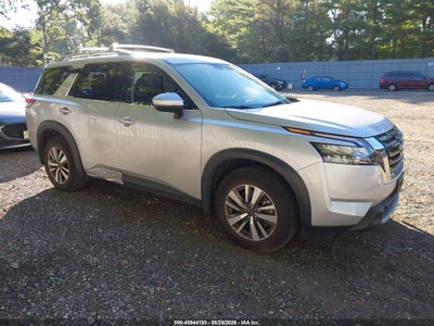 2025 NISSAN PATHFINDER SL 4WD