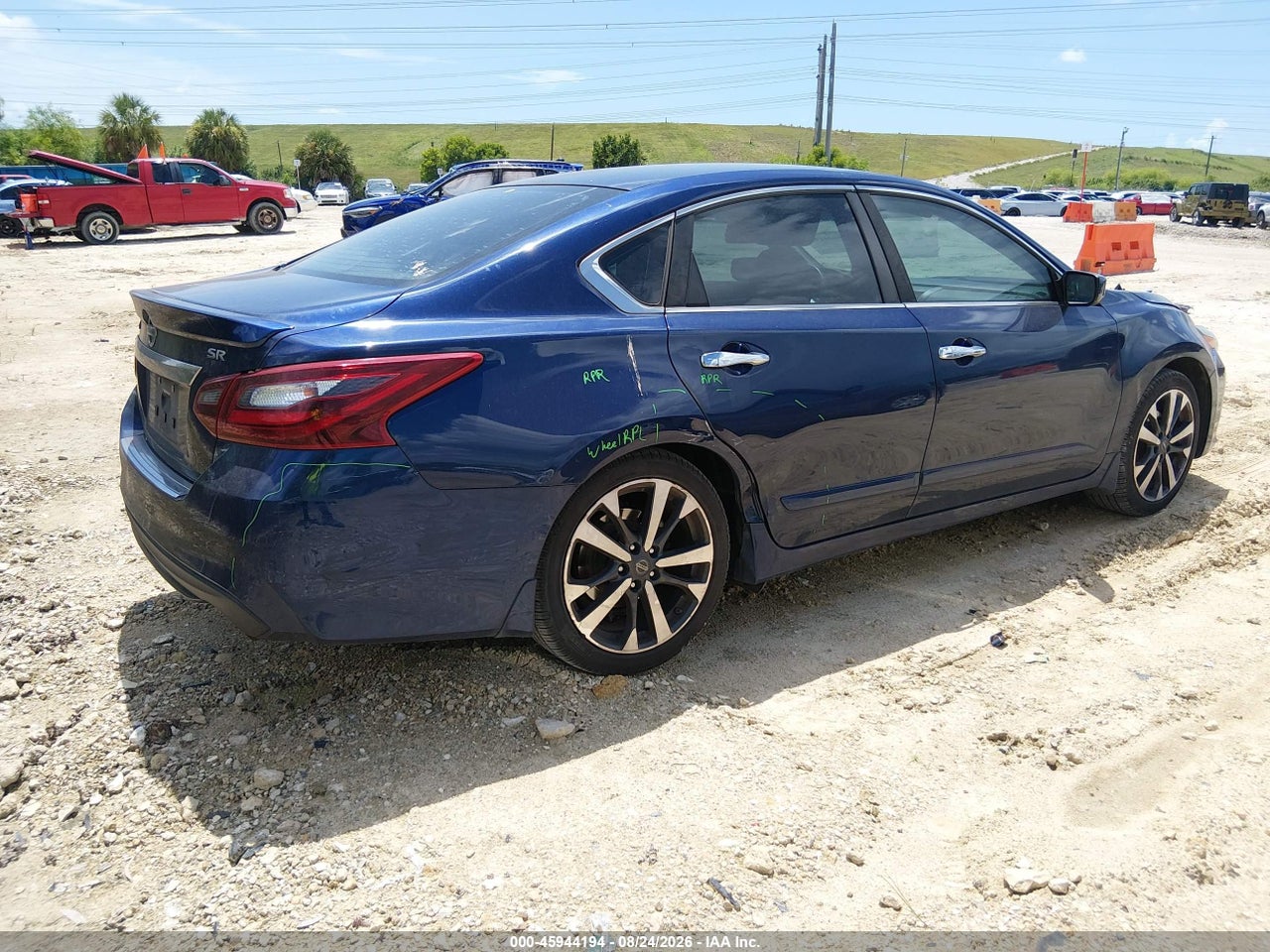 2017 NISSAN ALTIMA 2.5 SR · 4/11