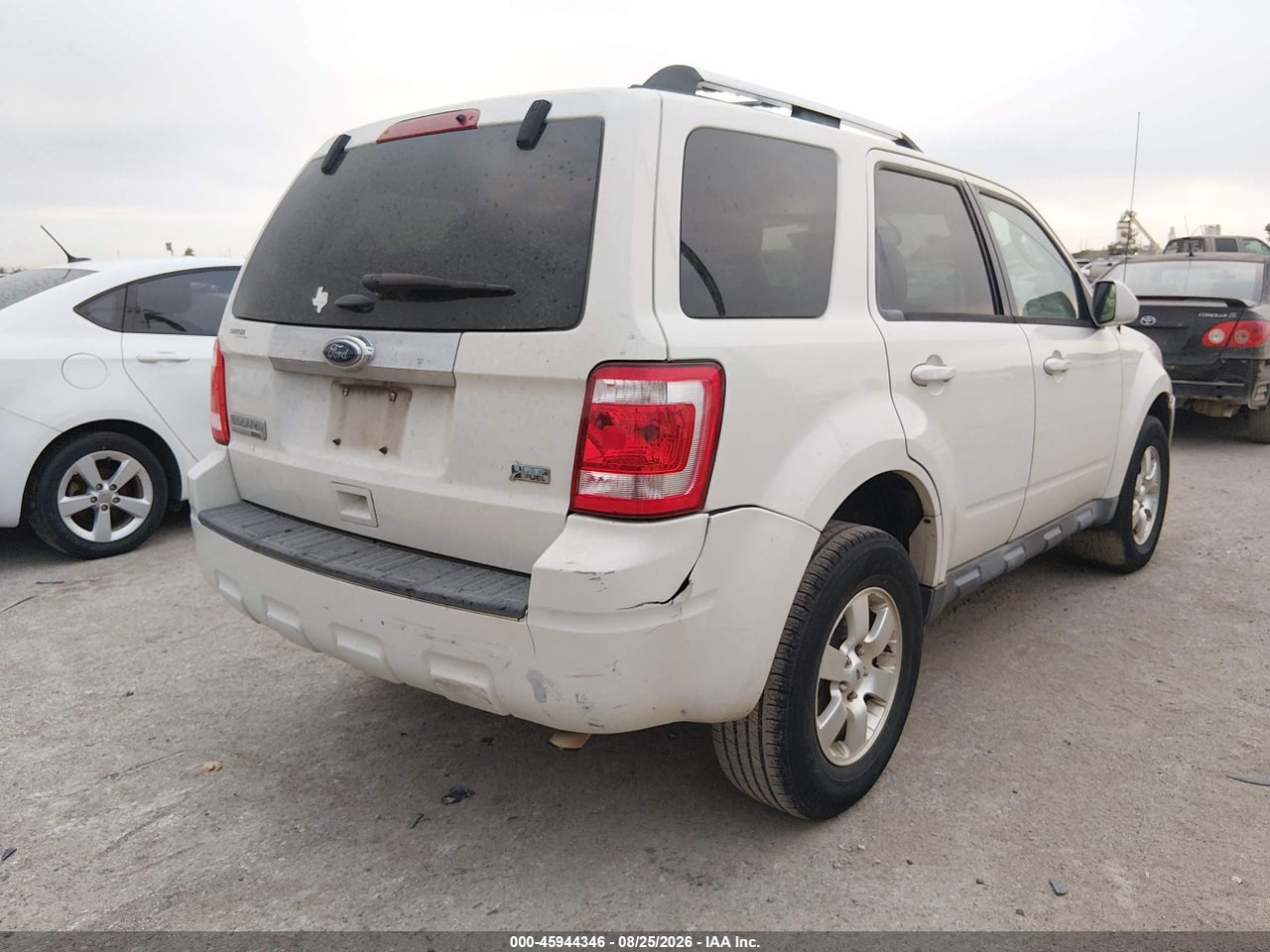 2011 FORD ESCAPE LIMITED · 6/11