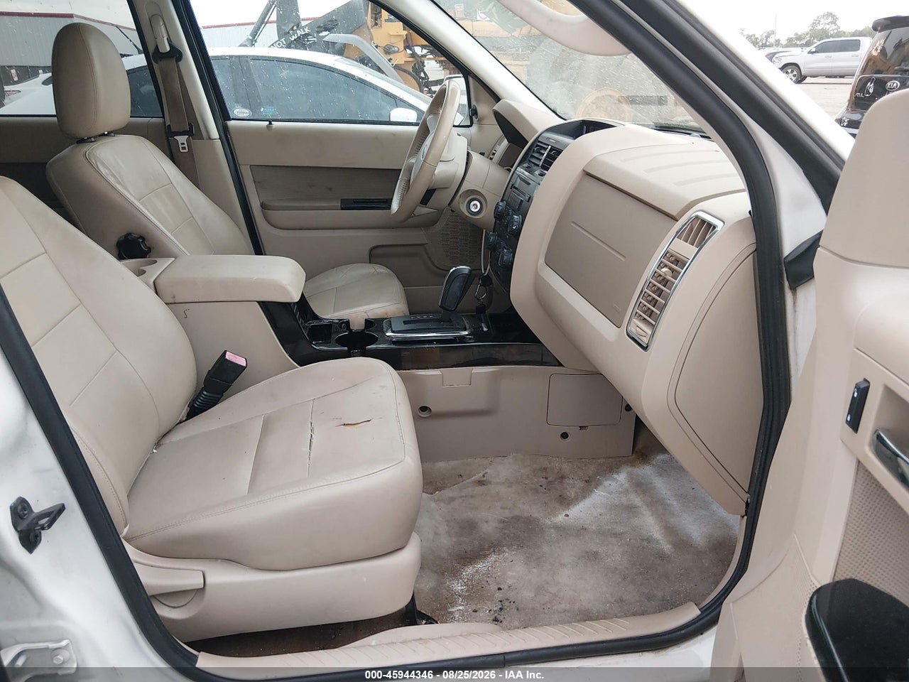 2011 FORD ESCAPE LIMITED · 5/11